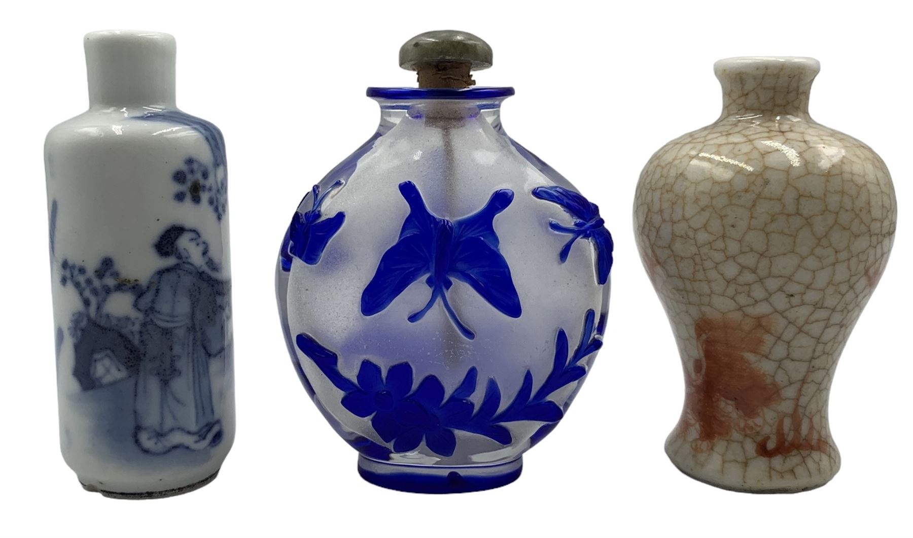 Chinese blue overlay glass snuff bottle - Image 4 of 4