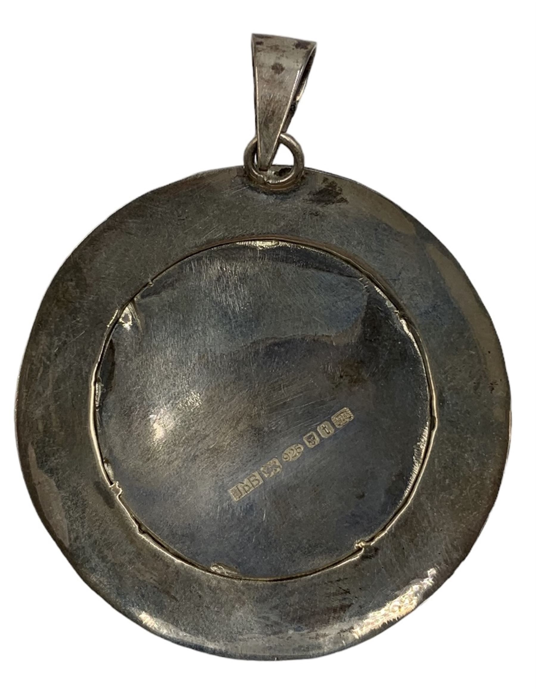 Modern silver pendant - Image 2 of 3