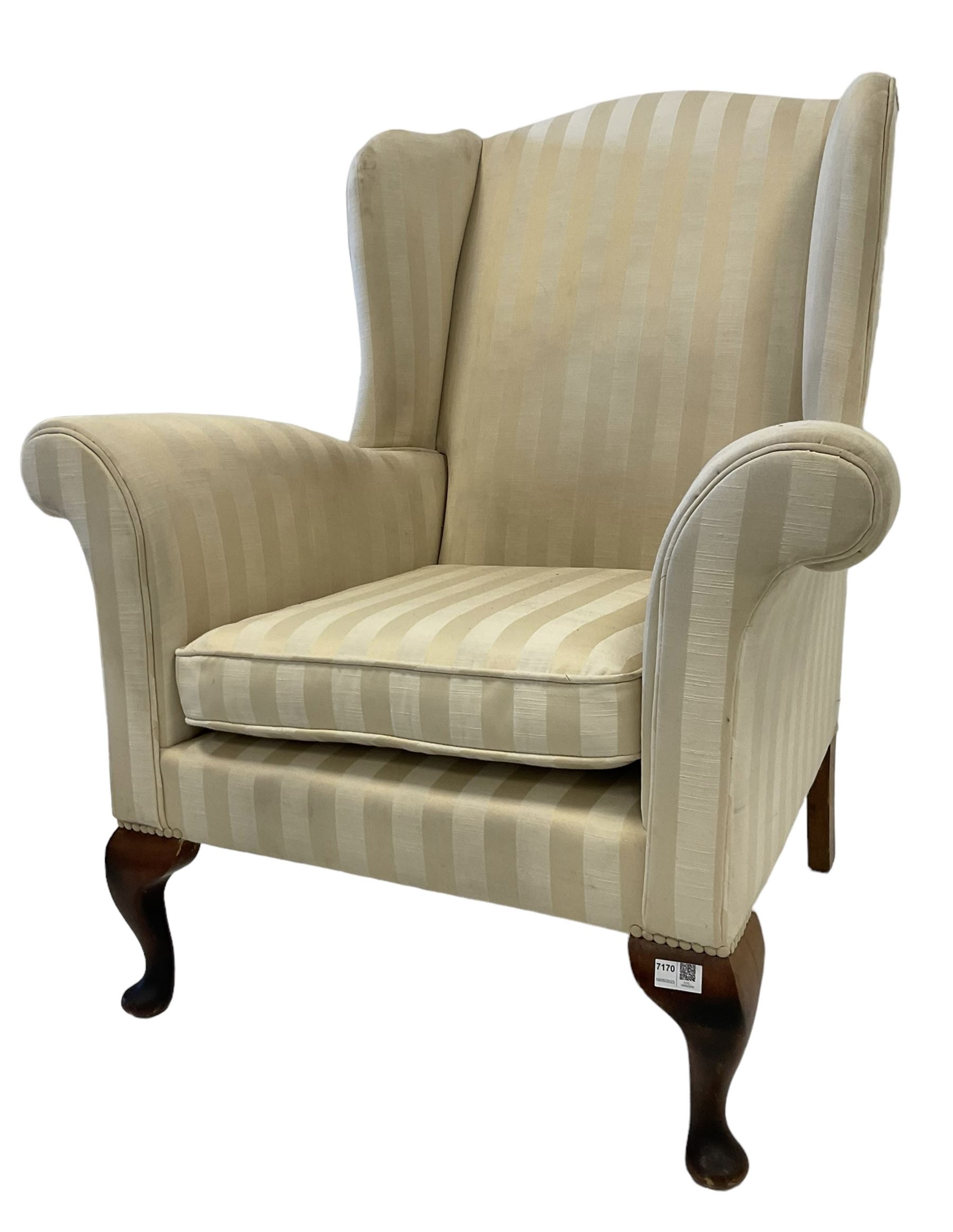 George III design wingback armchair - Image 2 of 5