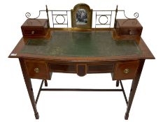 Edwardian inlaid mahogany writing table or desk