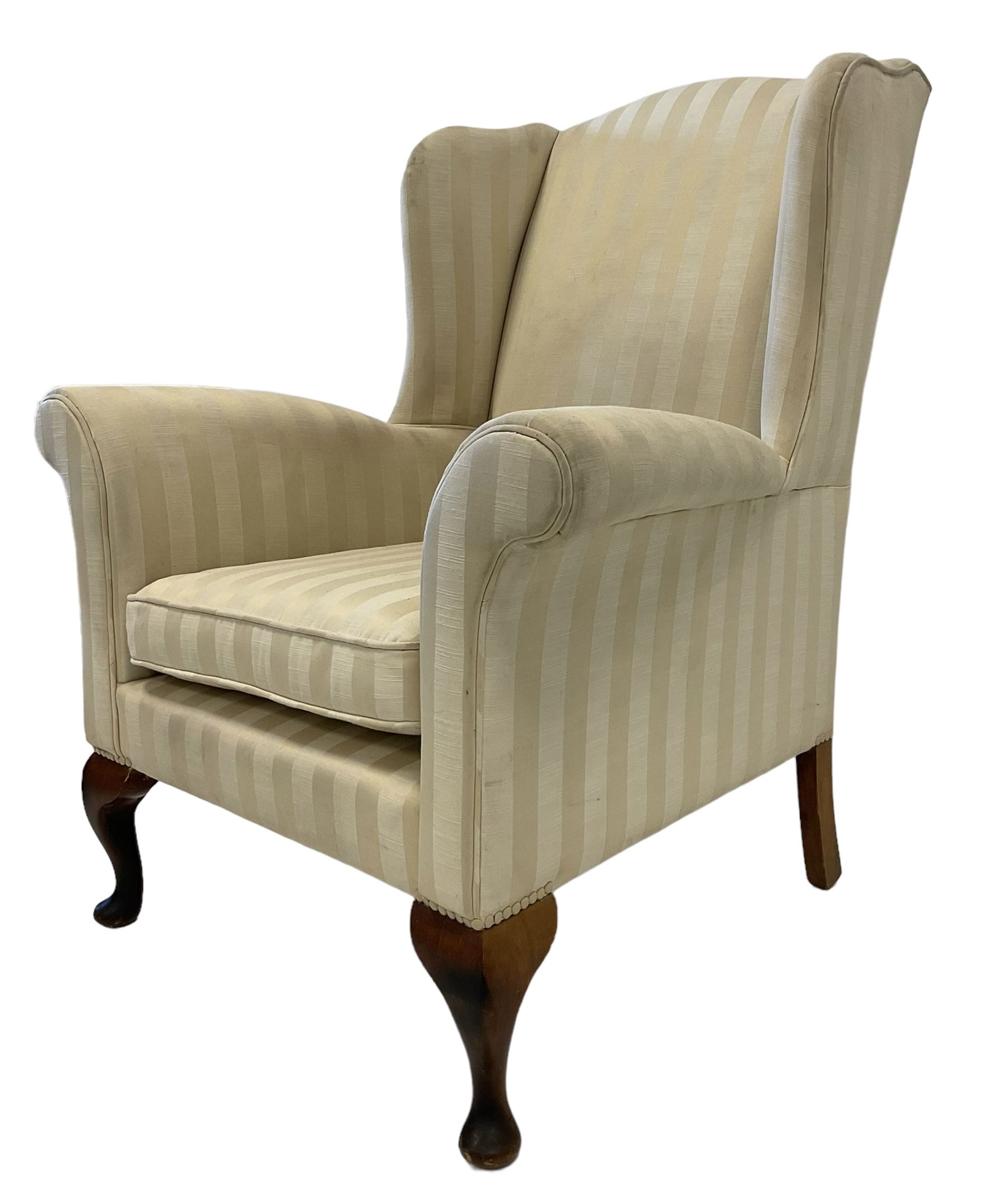 George III design wingback armchair - Image 3 of 5