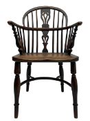 19th century yew wood and elm Windsor chair