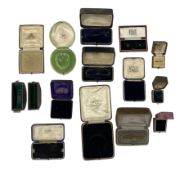 Fourteen Victorian and later various jewellery display boxes