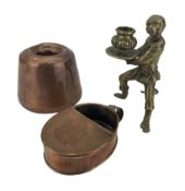 19th century French bronze candlestick in the form of a monkey holding a tray H16cm