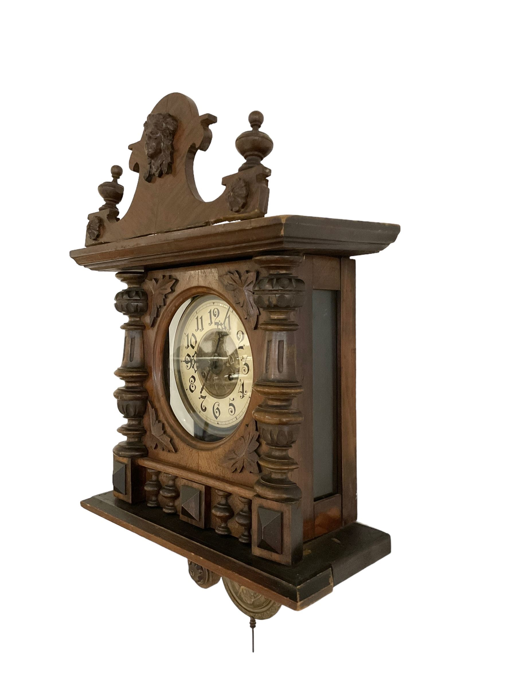 German - Edwardian 8-day striking wall clock in an oak case - Image 2 of 3