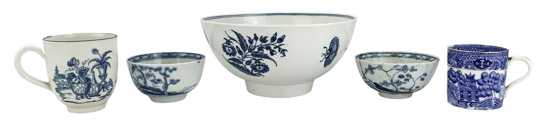 Early Worcester slop bowl decorated in the three flowers pattern c1780 - Image 9 of 9