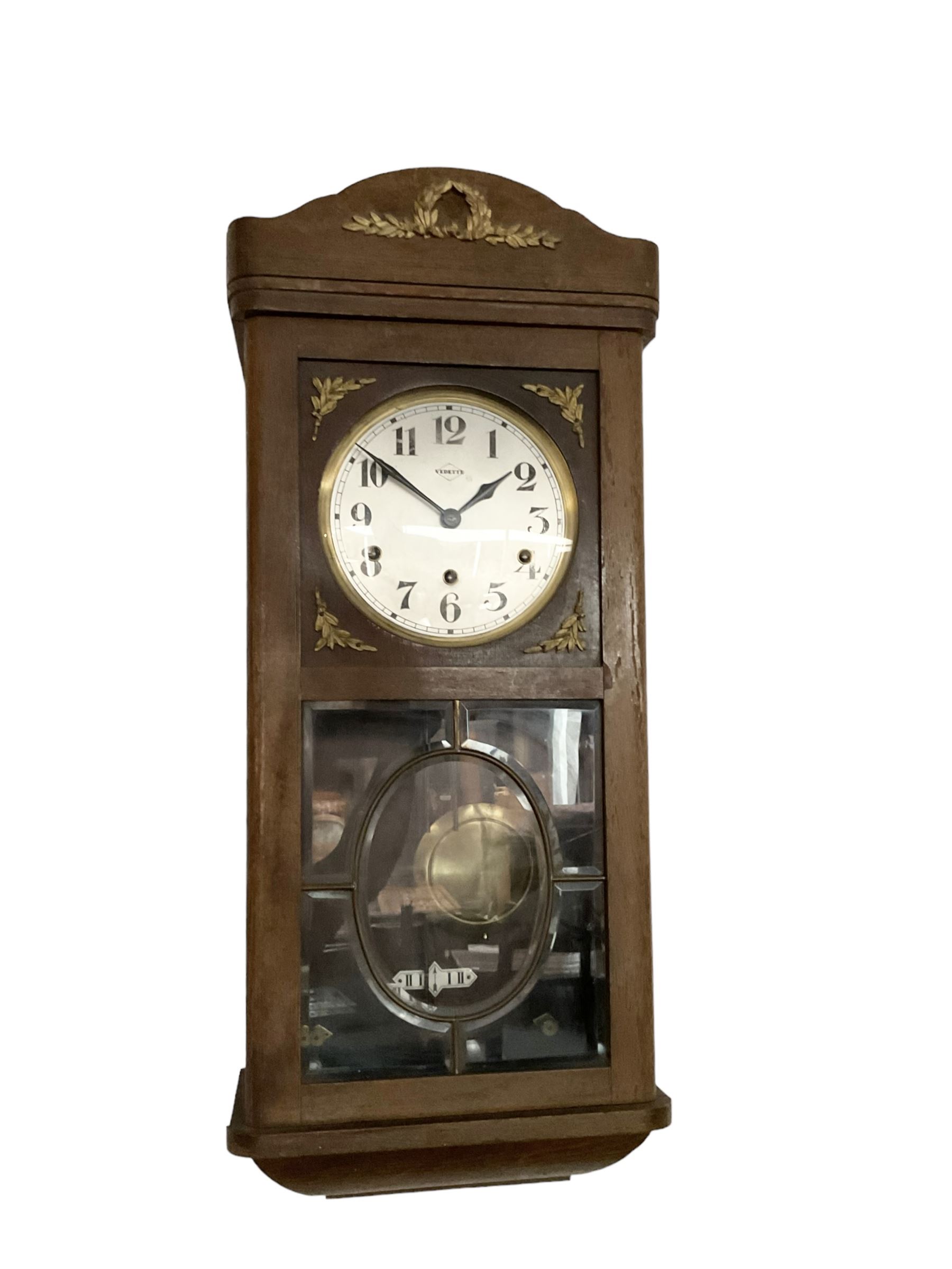 Vedette - French 20th century 8-day wall clock in an oak case - Image 2 of 4