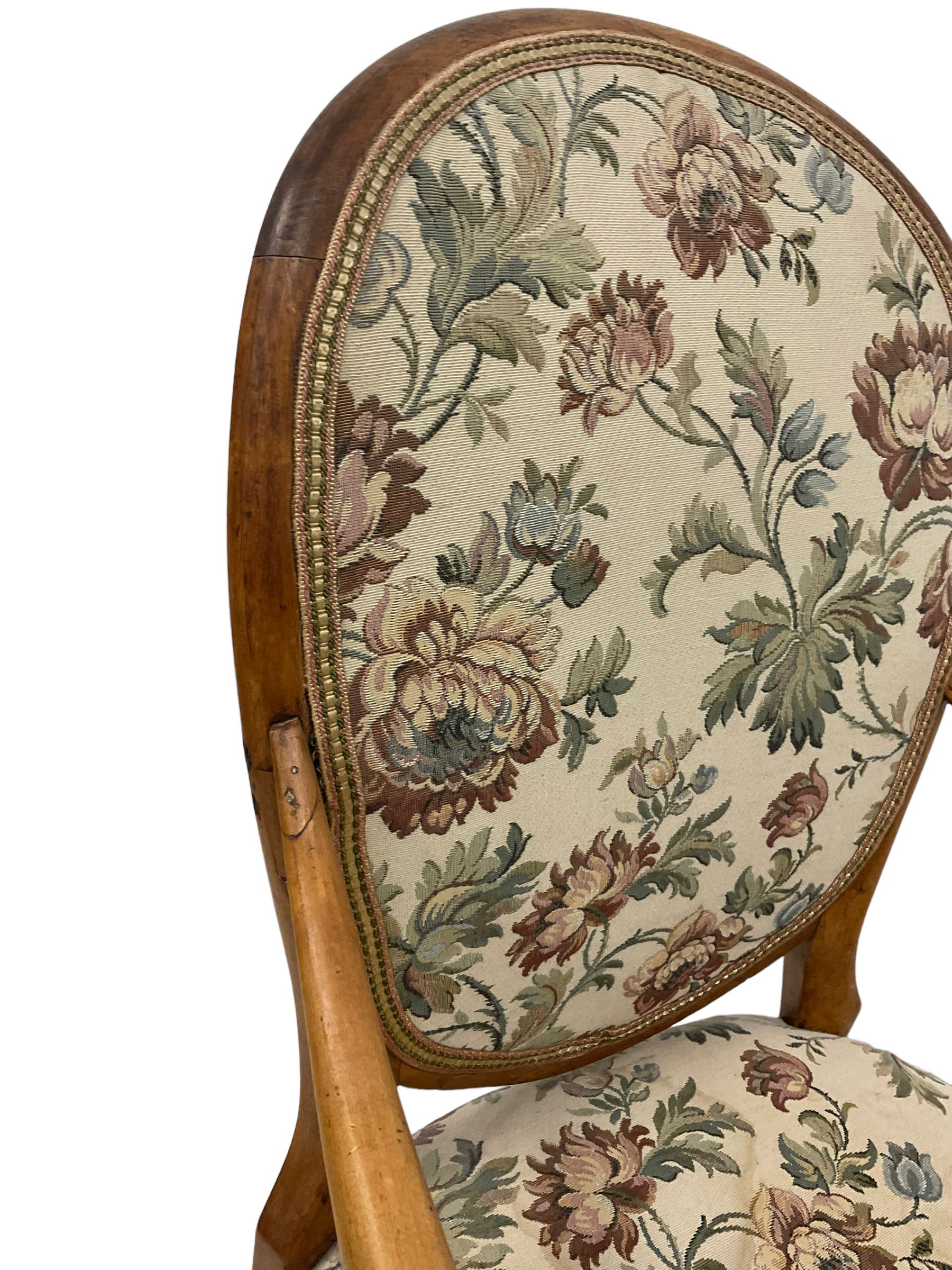 Victorian maple cameo back bedroom chair - Image 6 of 7