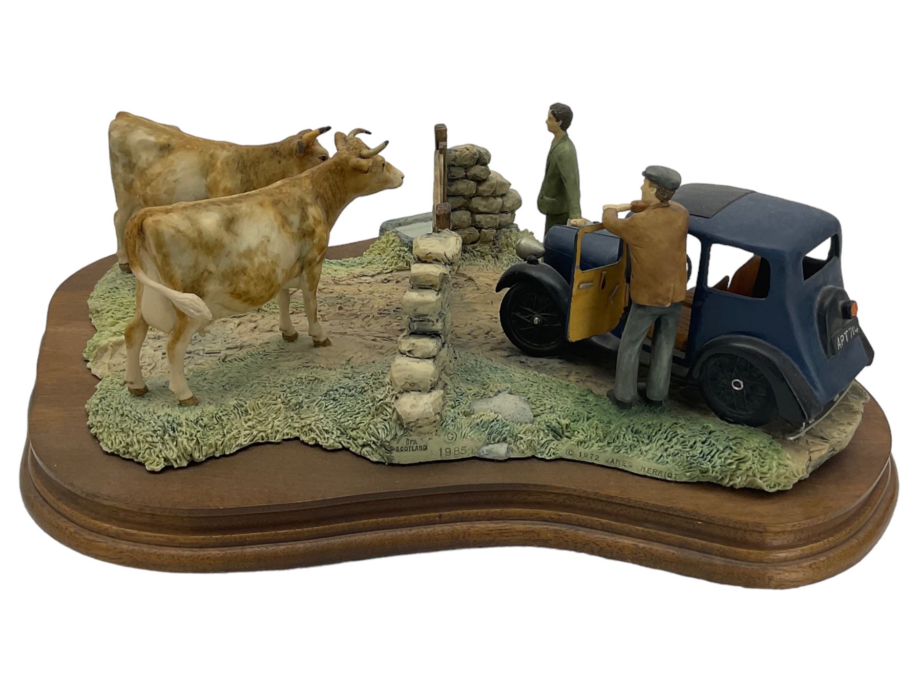 Border Fine Arts group from the James Herriot collection 'Viewing the Practice' Model No JH8 by Ray - Image 2 of 3