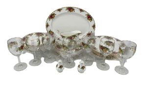 Royal Albert Old Country Roses dinner service comprising eight dinner plates