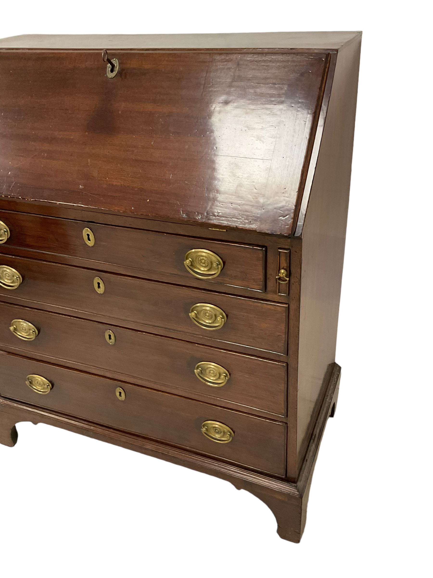 George III mahogany bureau - Image 6 of 7