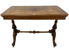 Victorian figured walnut stretcher card table table