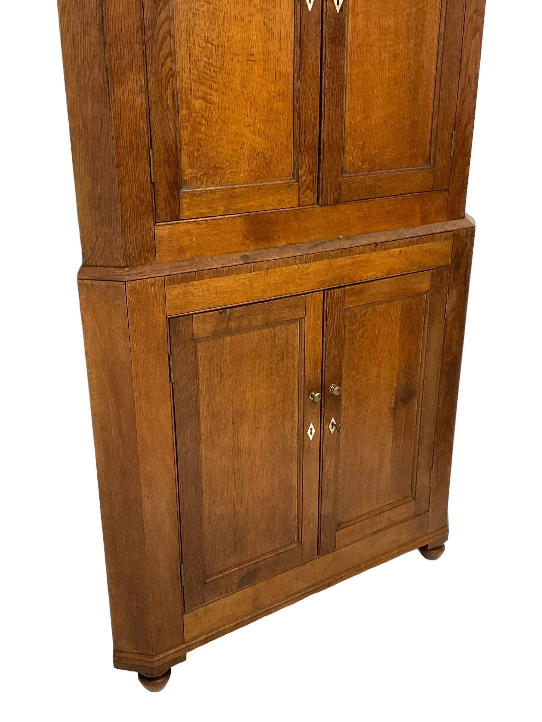 George III oak standing corner cupboard - Image 3 of 8