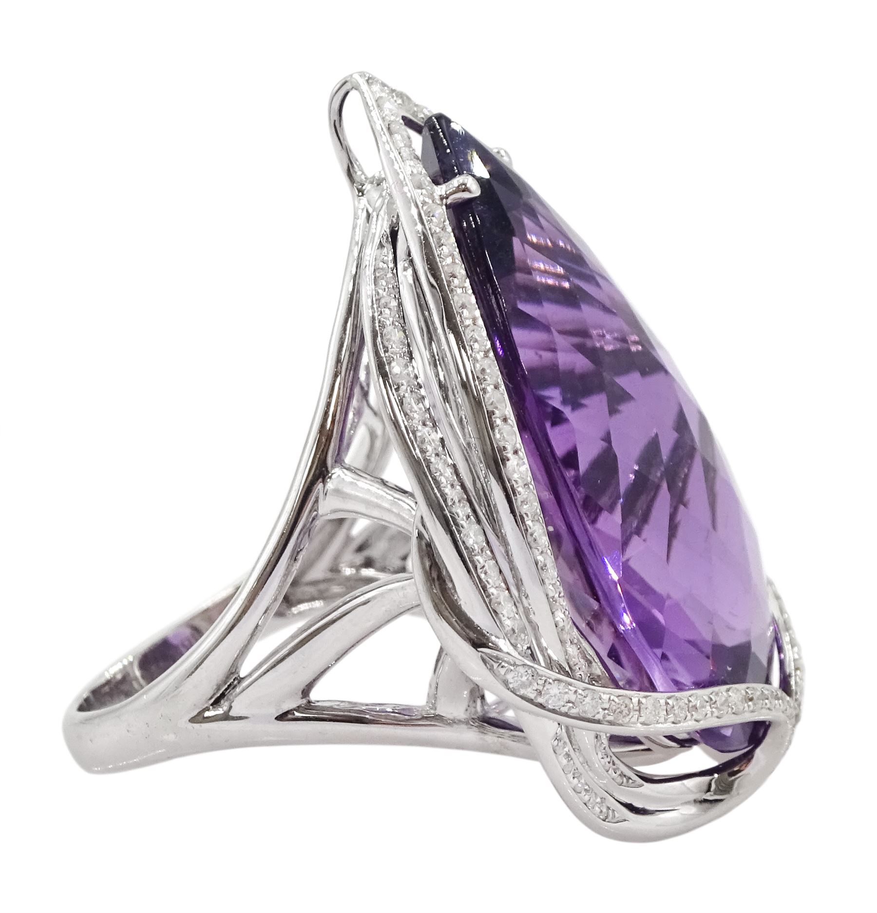 18ct white gold amethyst and diamond suite - Image 9 of 15