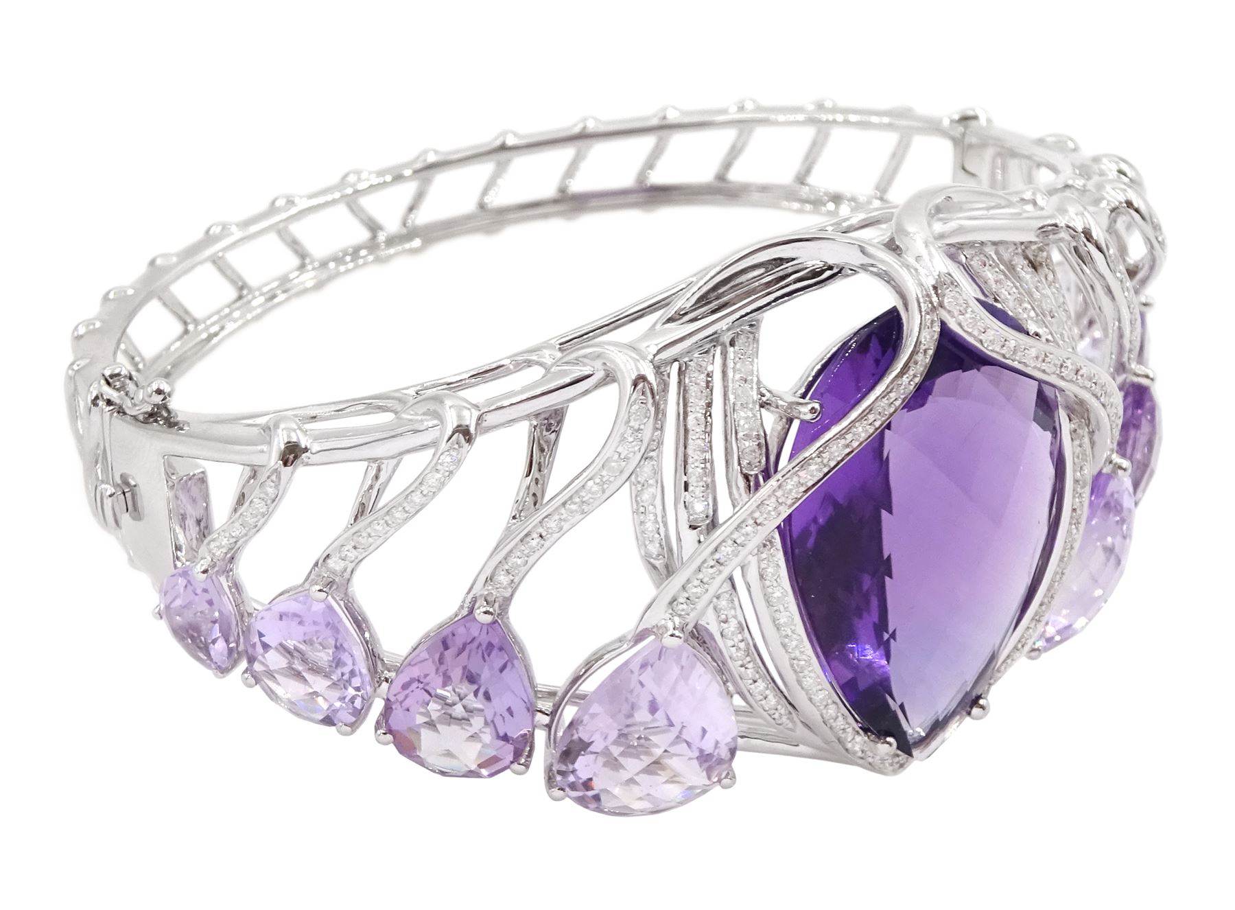 18ct white gold amethyst and diamond suite - Image 12 of 15