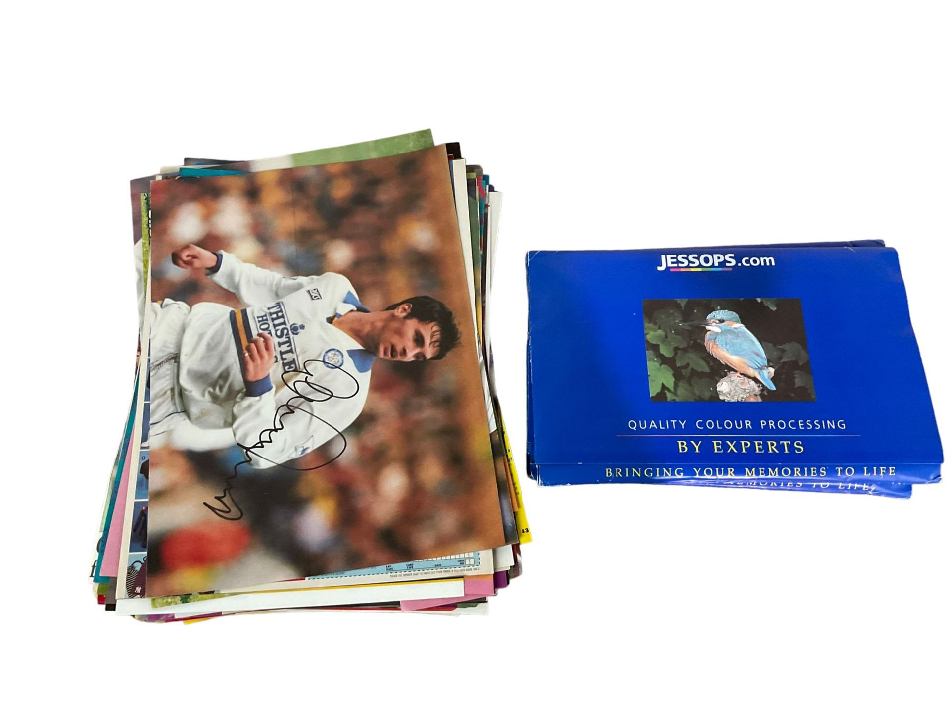 Mostly English footballing autographs and signatures including