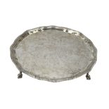 Scottish silver circular salver with gadrooned border on claw and ball feet D26cm Edinburgh 1932 Mak