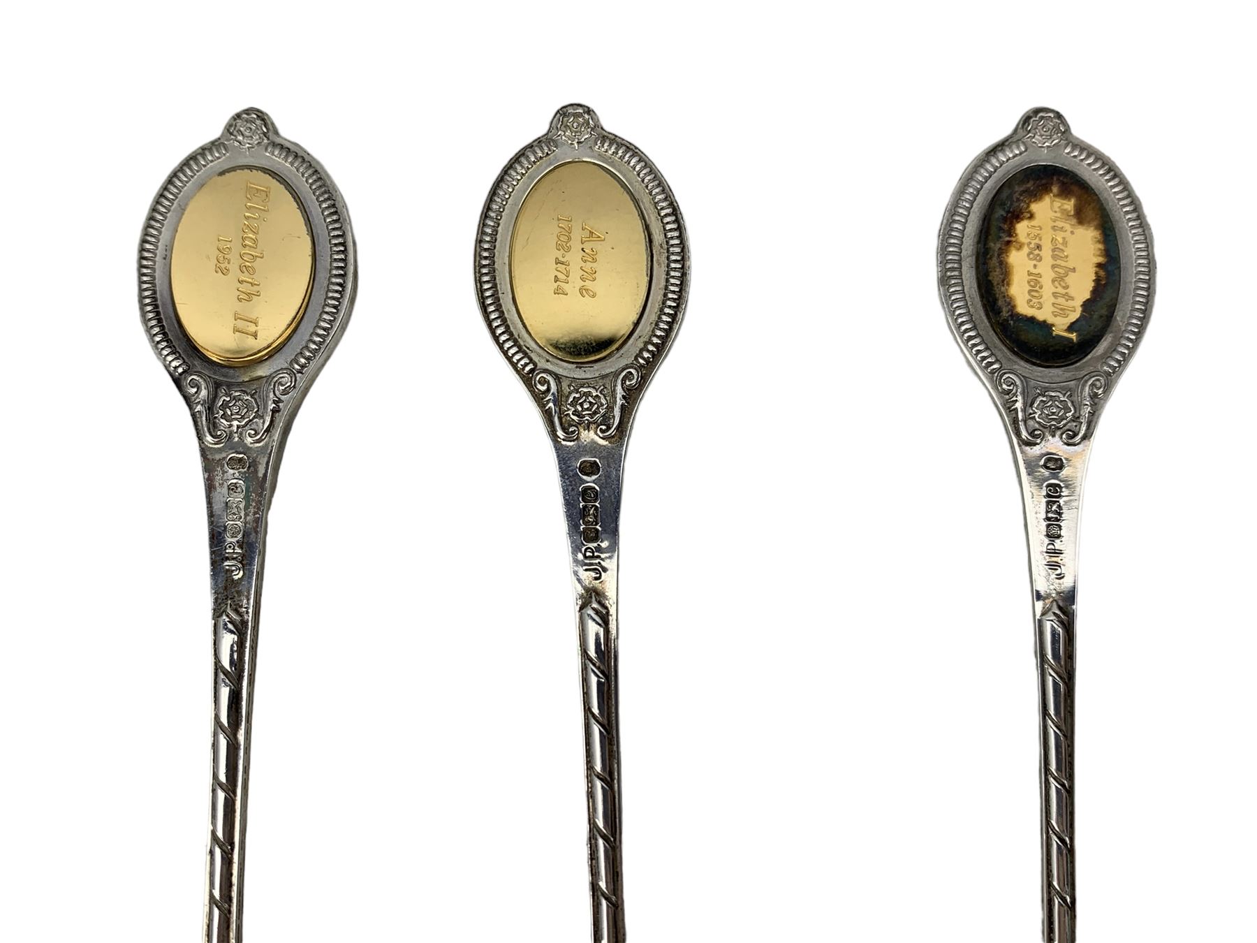 Set of six silver jubilee silver teaspoons 'The Sovereign Queens spoon collection' - Image 4 of 6