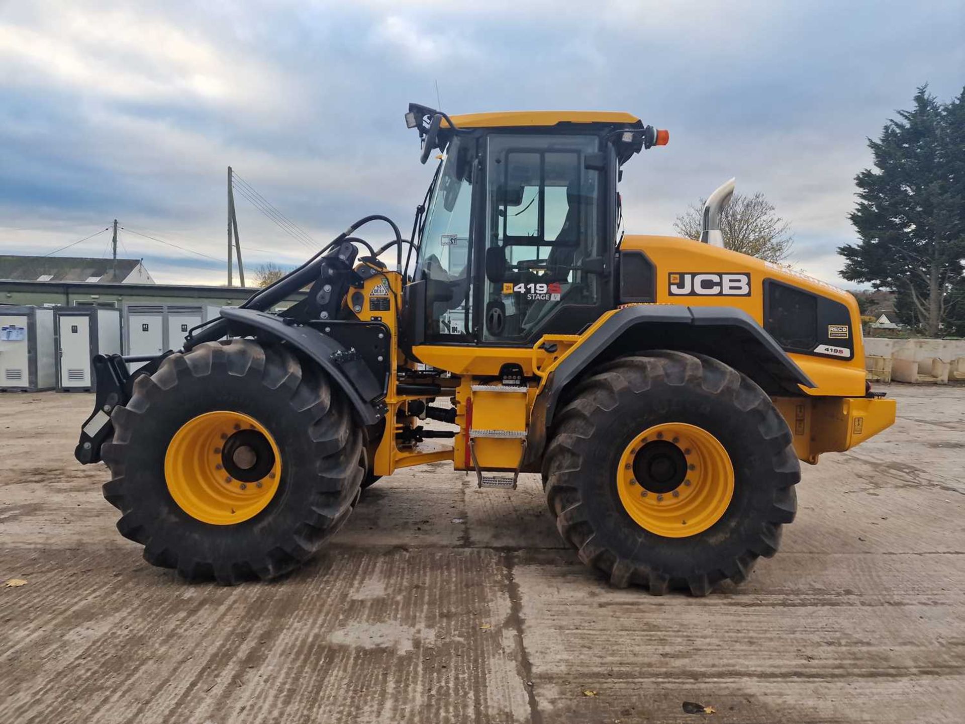 2022 JCB 419S Wheeled Loader, Hydraulic QH, Reverse Camera, A/C, Fridge - Image 2 of 26