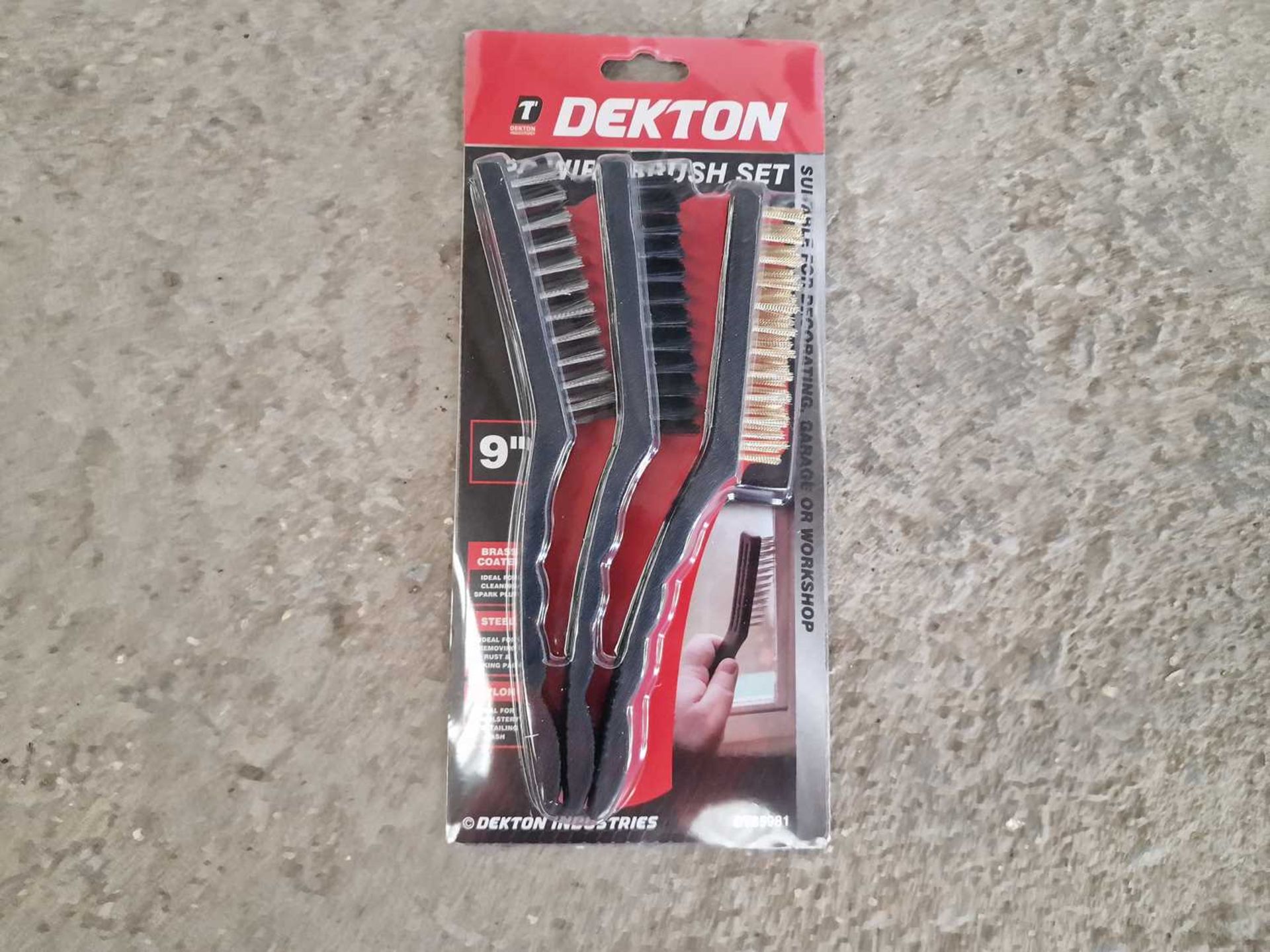 Dexton 9" Wire Brush Set (3 of) - Image 2 of 2