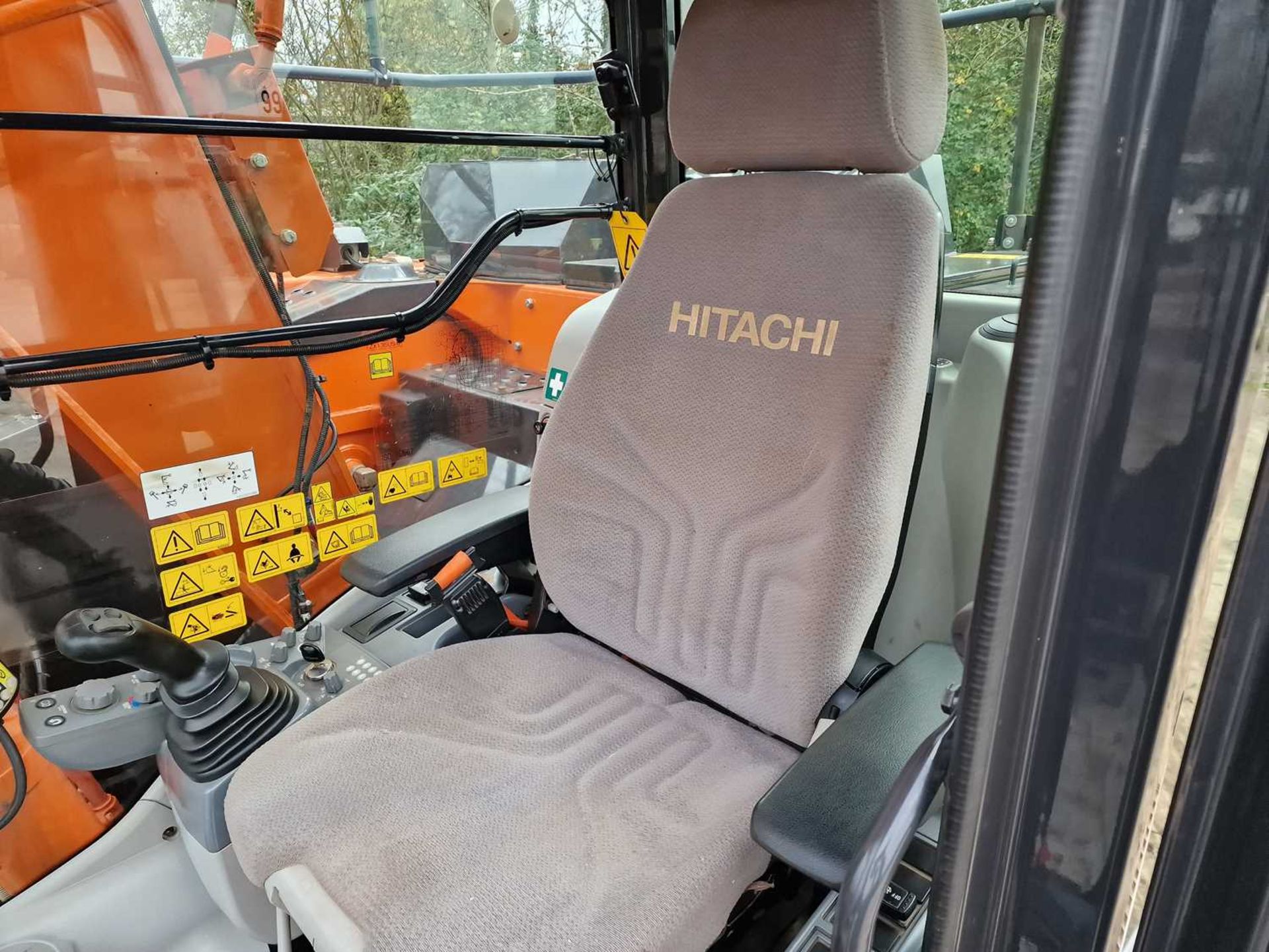 2019 Hitachi ZX135US-6, 700mm Steel Tracks, CV, Geith Hydraulic QH, Piped, Reverse & Blind Spot Came - Image 28 of 35