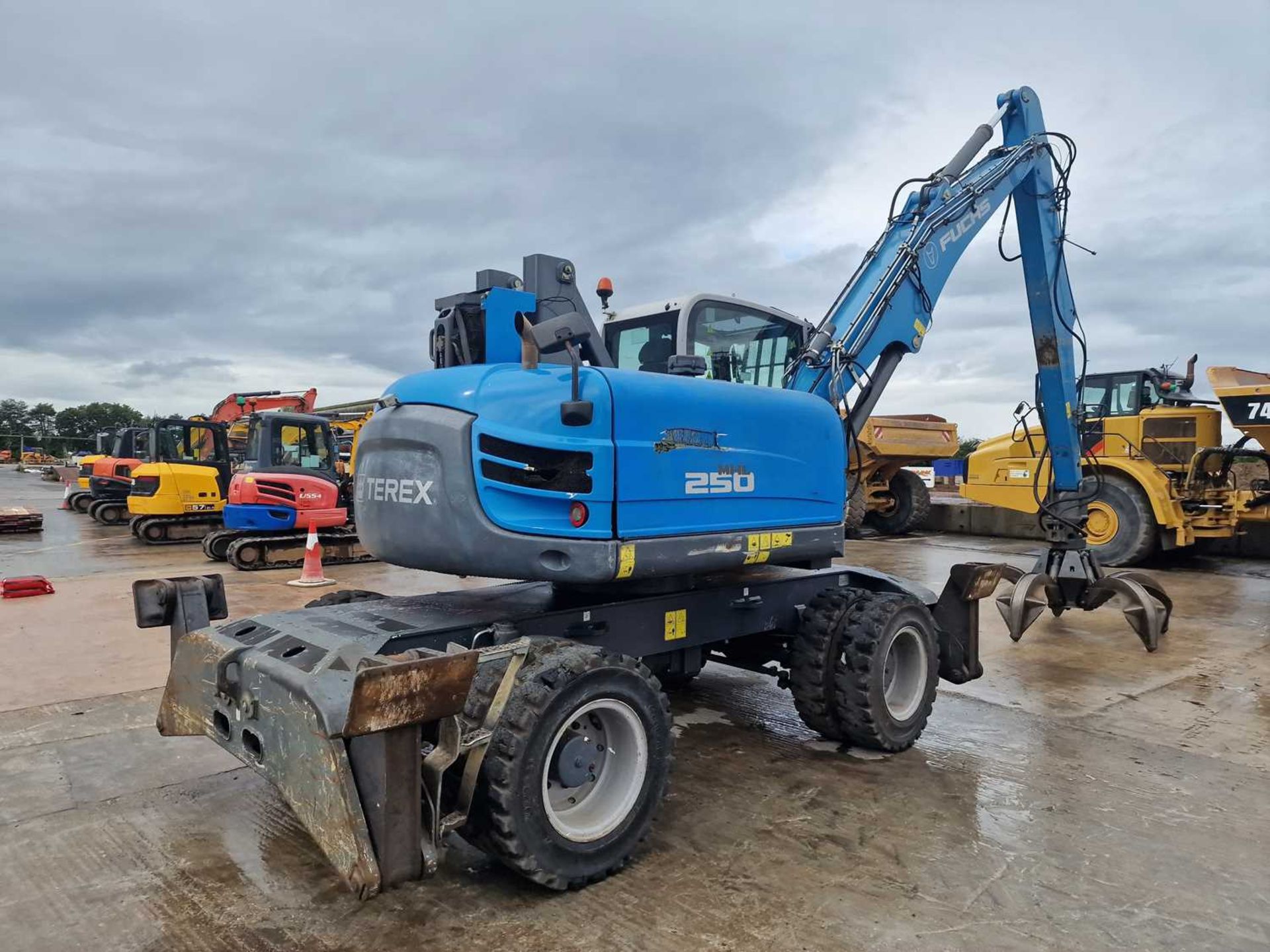 2016 Fuchs MHL250 Wheeled Material Handler, Stabilisers, Piped, Aux. Piping, Hi Rise Cab, Reverse Ca - Image 7 of 96