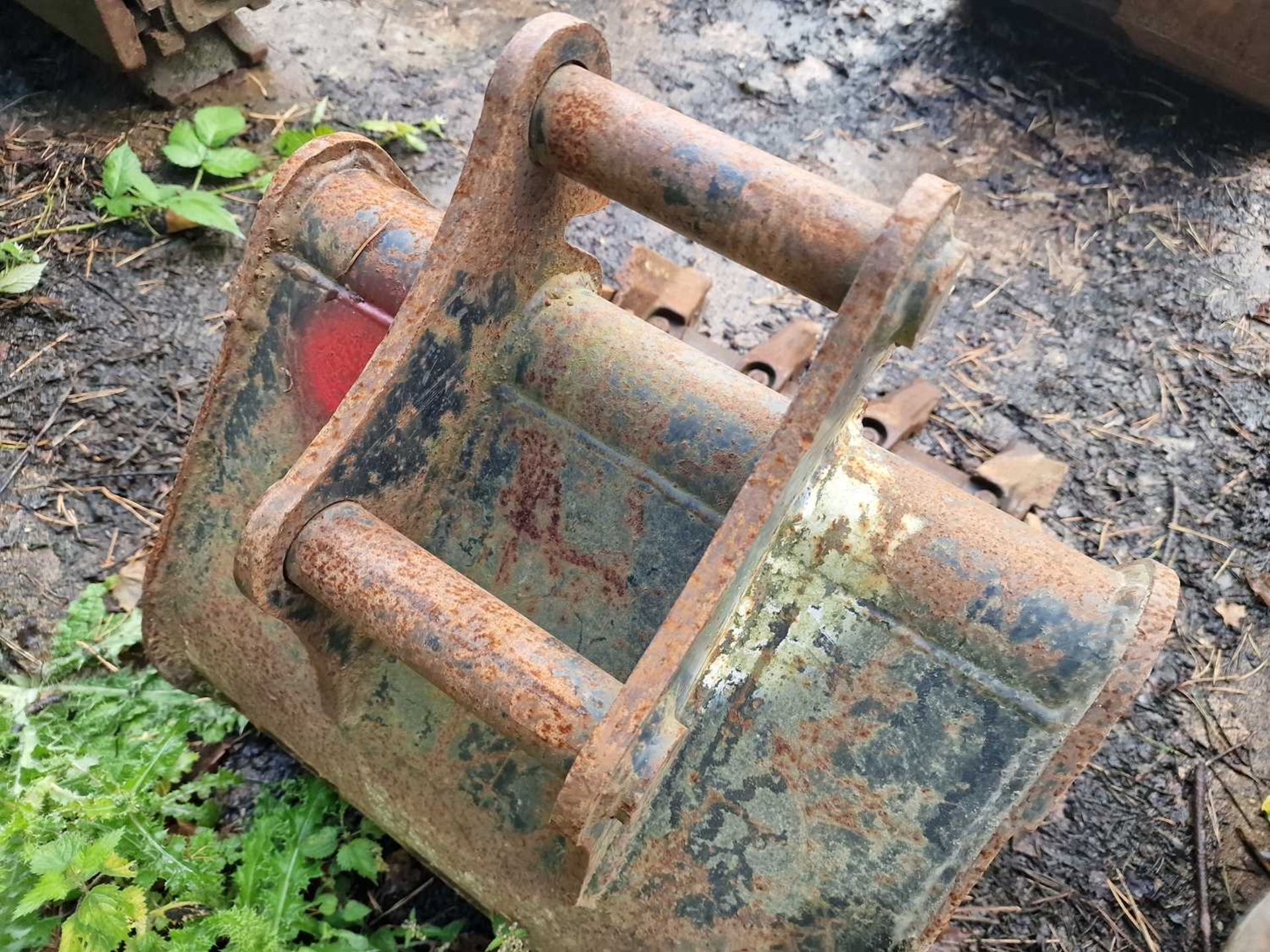 18" Digging Bucket 40mm Pin to suit Mini Excavator - Image 6 of 6