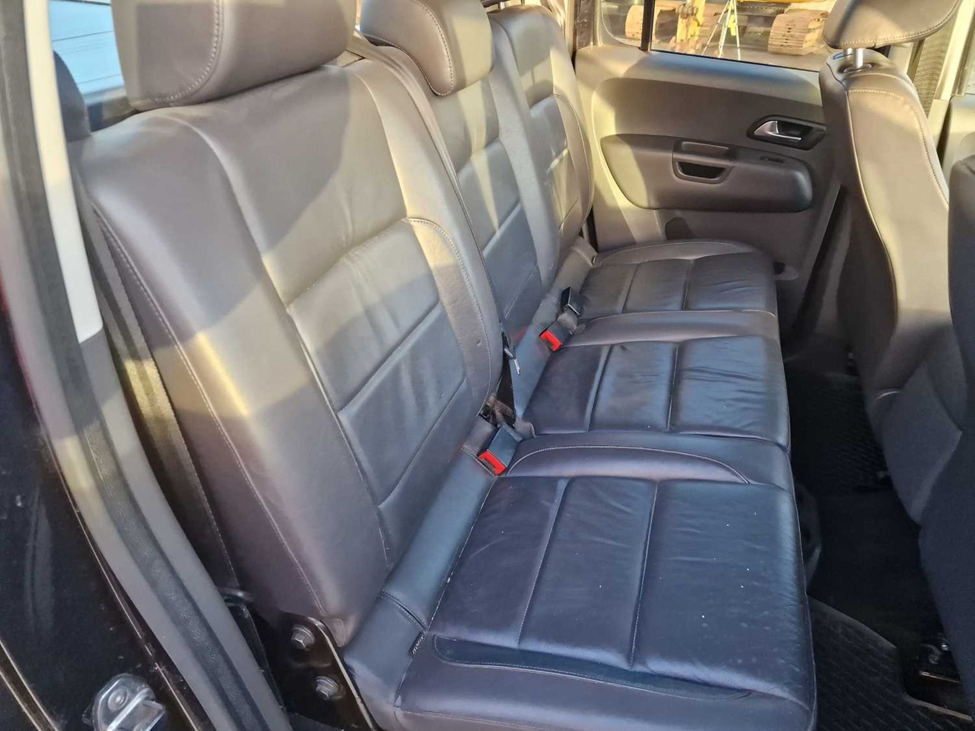 2018 VW Amarok TDI Bluemotion 4WD Crew Cab Pick Up, Auto, Sat Nav, Parking Sensors, Full Leather, He - Image 17 of 23