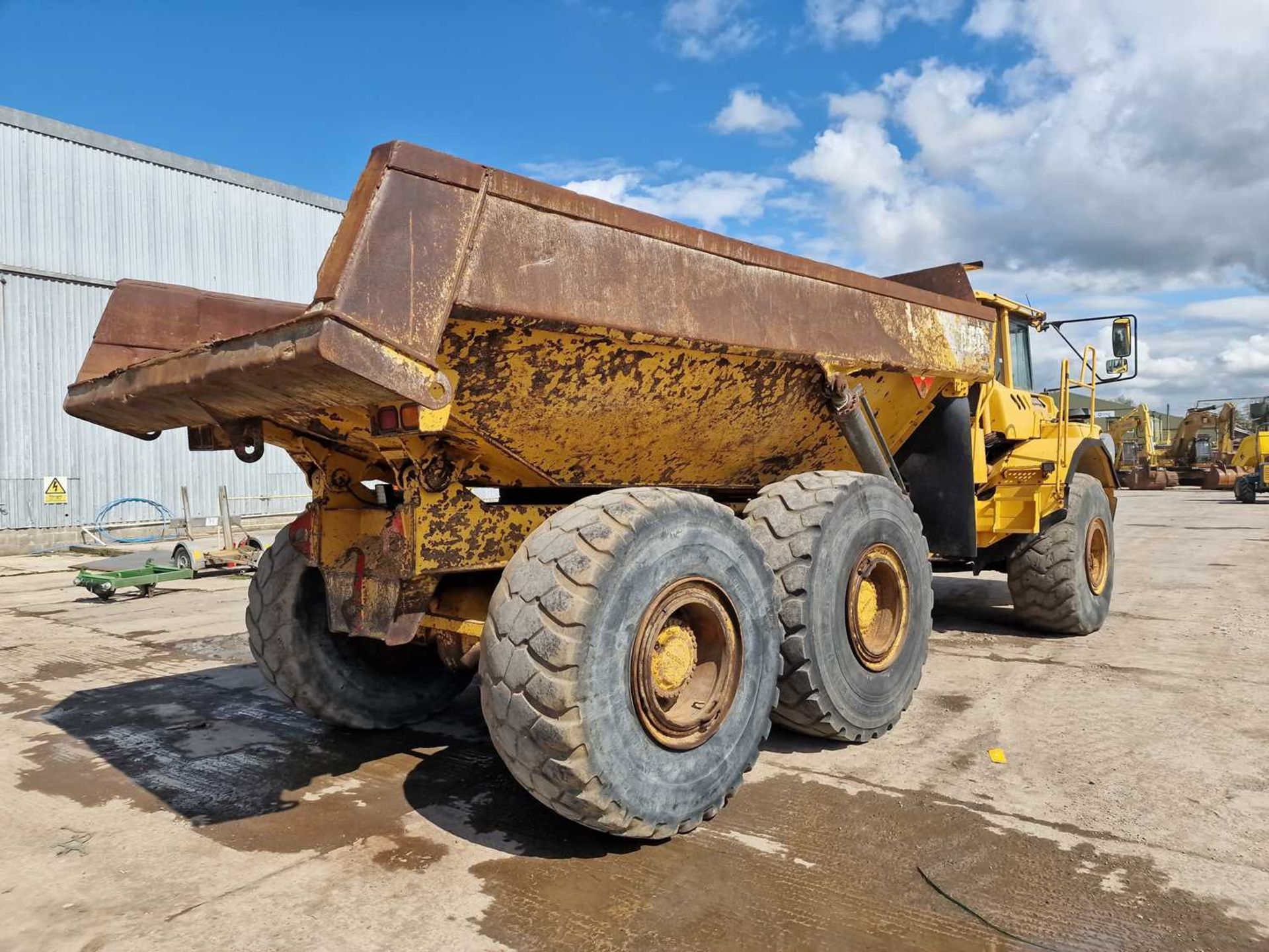 2003 Volvo A35D Articulated Dumptruck, Reverse Camera, A/C - Image 23 of 28