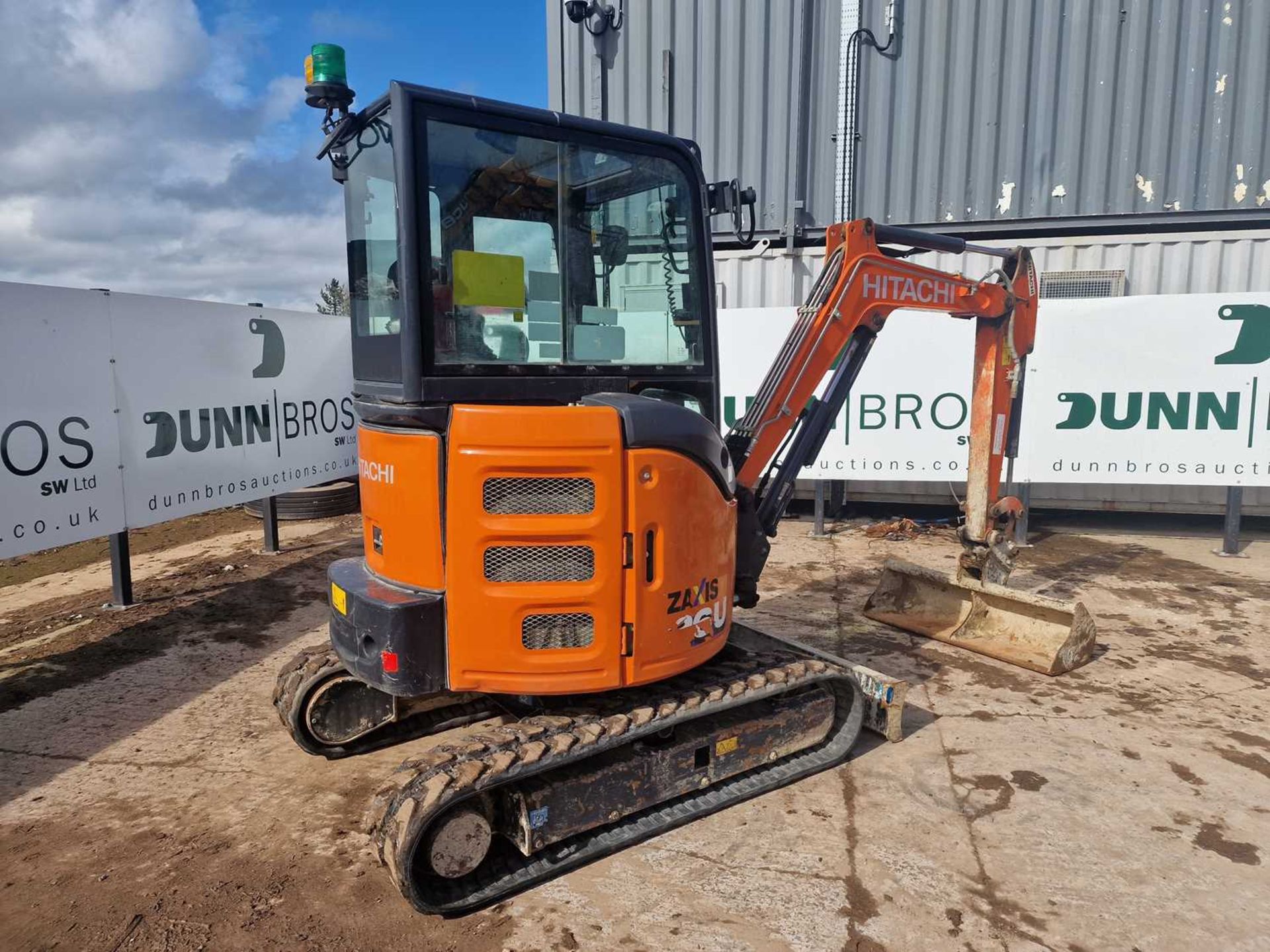 2019 Hitachi ZX26U-6 Rubber Tracks, Blade, Offset, Whites Manual QH, Piped, 48” Bucket - Image 4 of 66