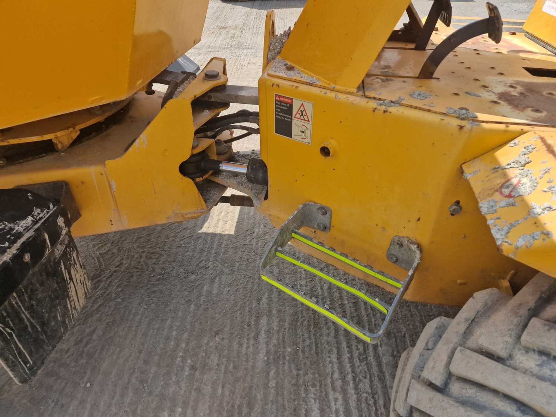 2019 Thwaites 3 Ton Swivel Skip Dumper, Folding Roll Bar - Image 39 of 48