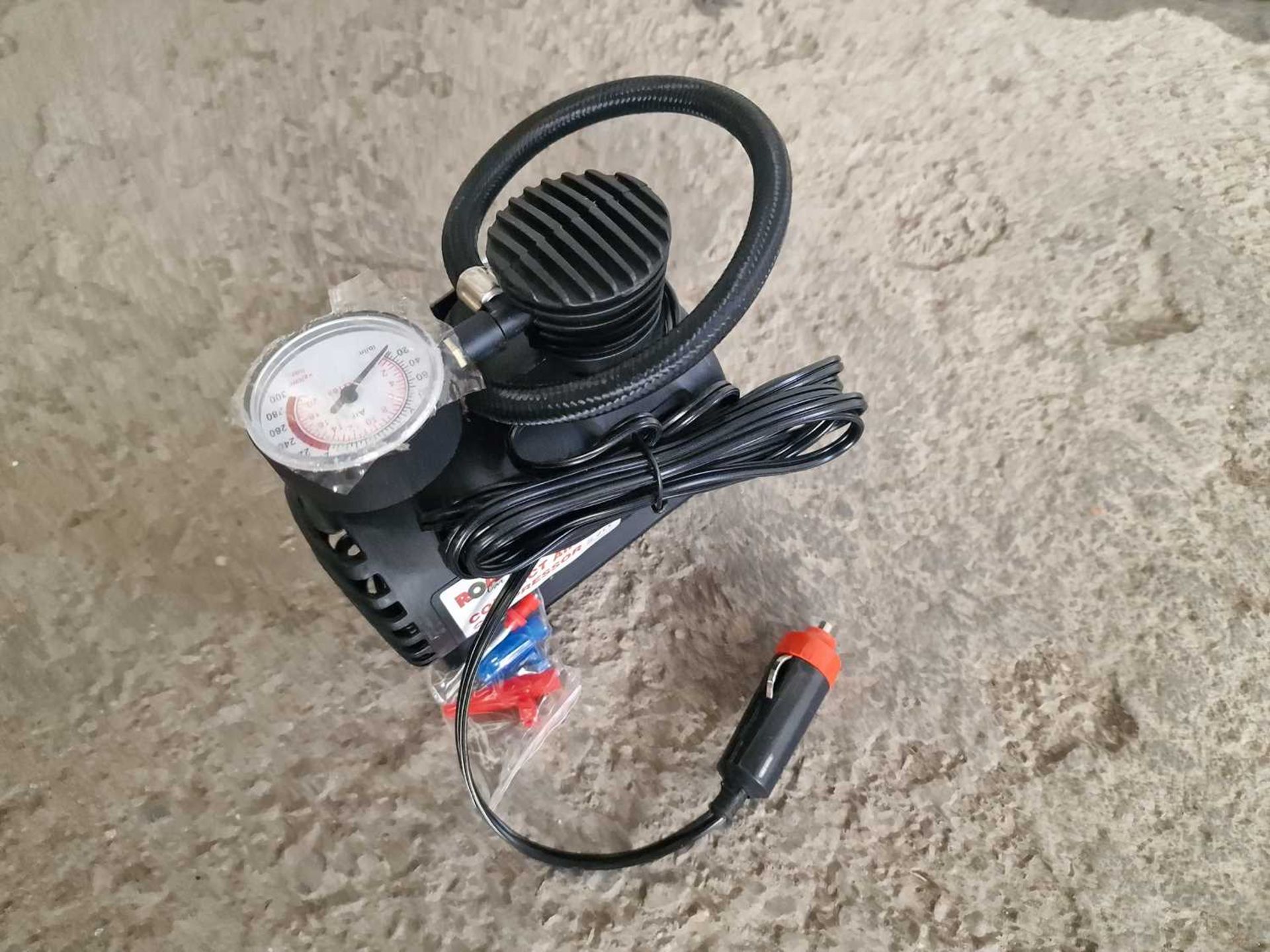 Roadster 12Volt 250Psi Tyre Inflator Compressor