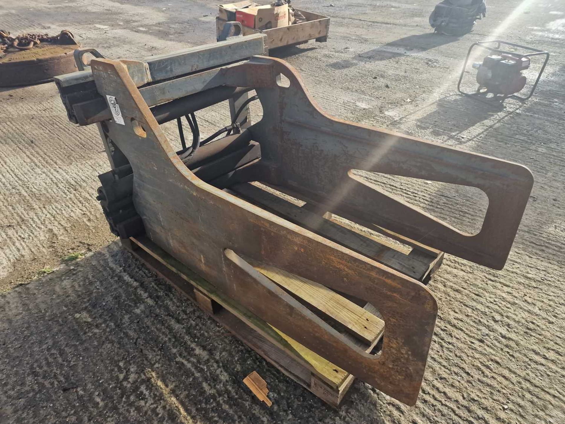 Hydraulic Bale Clamp to suit Forklift - Image 4 of 6