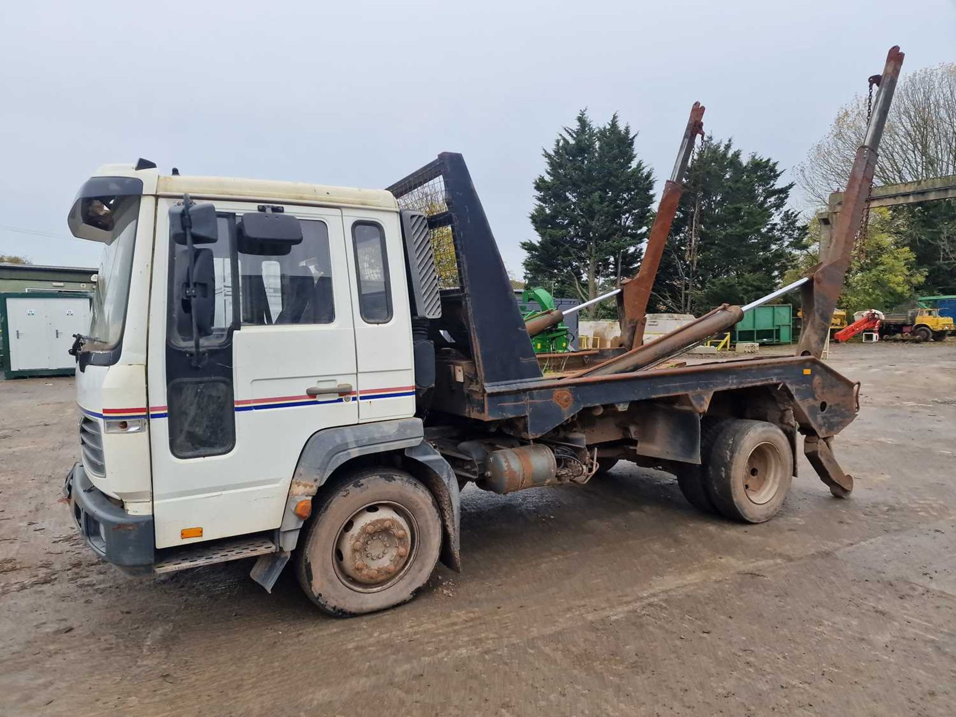 2002 Volvo 4x2 Skip Loader Lorry, Extendable Arms, Webb Gear, Manual Gear Box (Reg. Docs Available) - Image 2 of 19