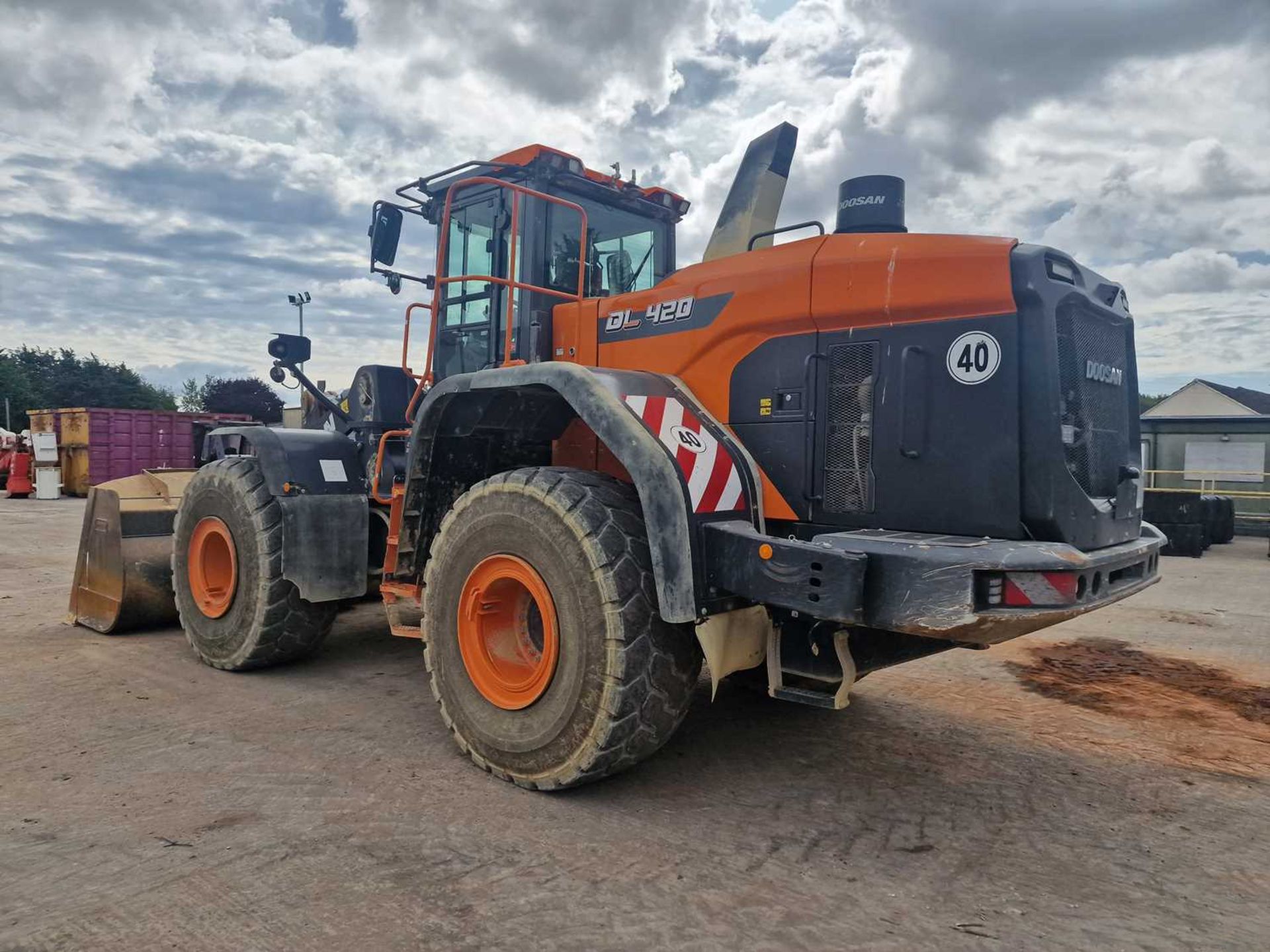 2021 Doosan DL420-7 Wheeled Loader, Reverse Camera, Joystick Controls, Auto Lube, WLI, A/C - Image 3 of 54