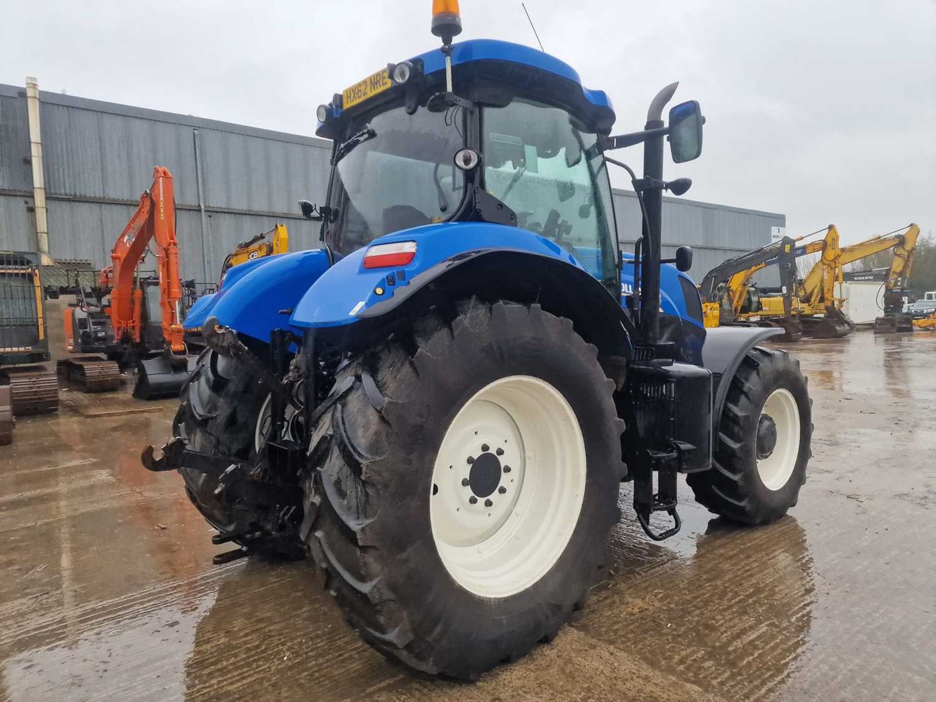 2013 New Holland T7.210 4WD Tractor, Front Suspension, Cab Suspension, Air Brakes, 3 Spool Valves, P - Image 5 of 27