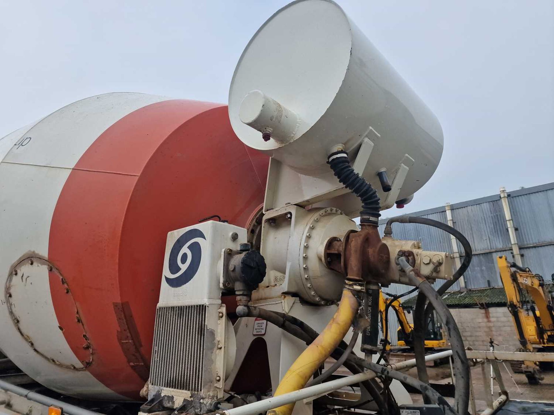 2016 Volvo FM410 8x4 Rear Lift Tridem Cement Mixer Lorry, McPhee Mixer, 360 Camera, A/C (Reg, Docs.  - Bild 9 aus 25