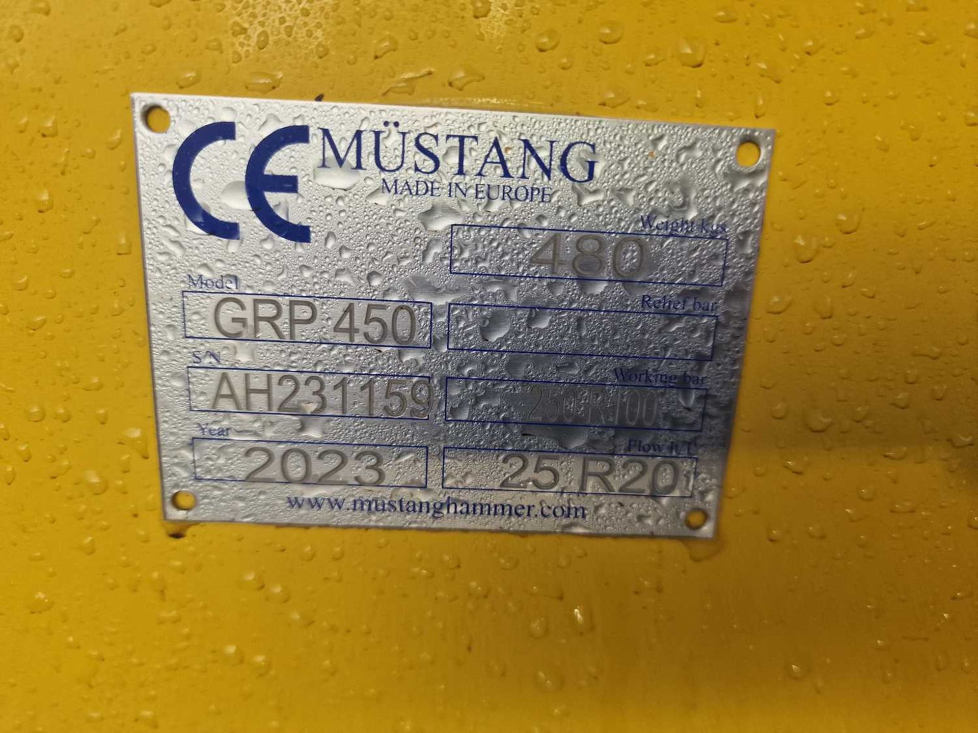 Unused 2023 Mustang GRP450 Hydraulic Rotating Selector Grab - Image 6 of 11