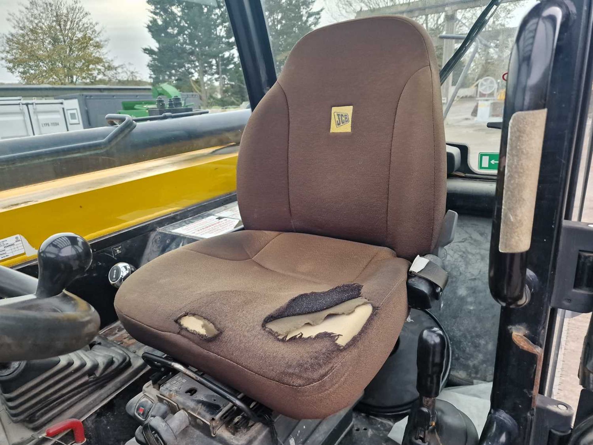 2014 JCB 535-95 Turbo Powershift Telehandler, Reverse Camera, WLI, Forks (EPA Compliant) - Image 18 of 46