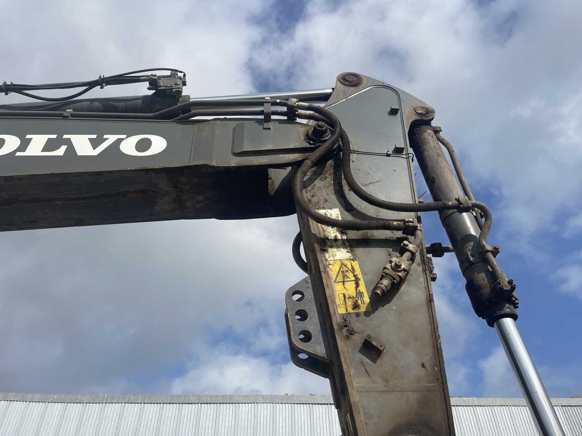2014 Volvo EC480DL, 800mm Steel Tracks, CV, Miller Hydraulic QH, Piped, Reverse Camera, A/C - Image 12 of 33