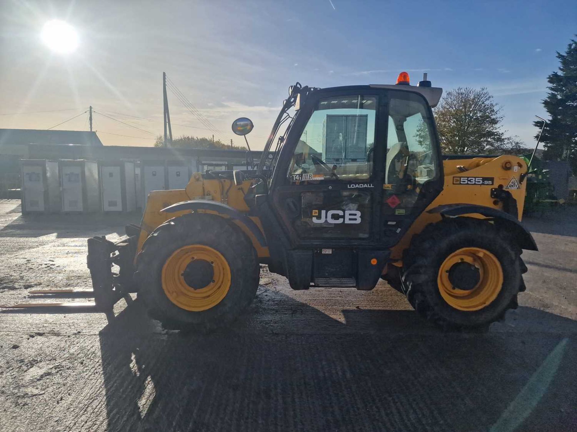 2016 JCB 535-95 Turbo Powershift Telehandler, Reverse Camera, WLI, Forks (EPA Compliant) - Image 50 of 72