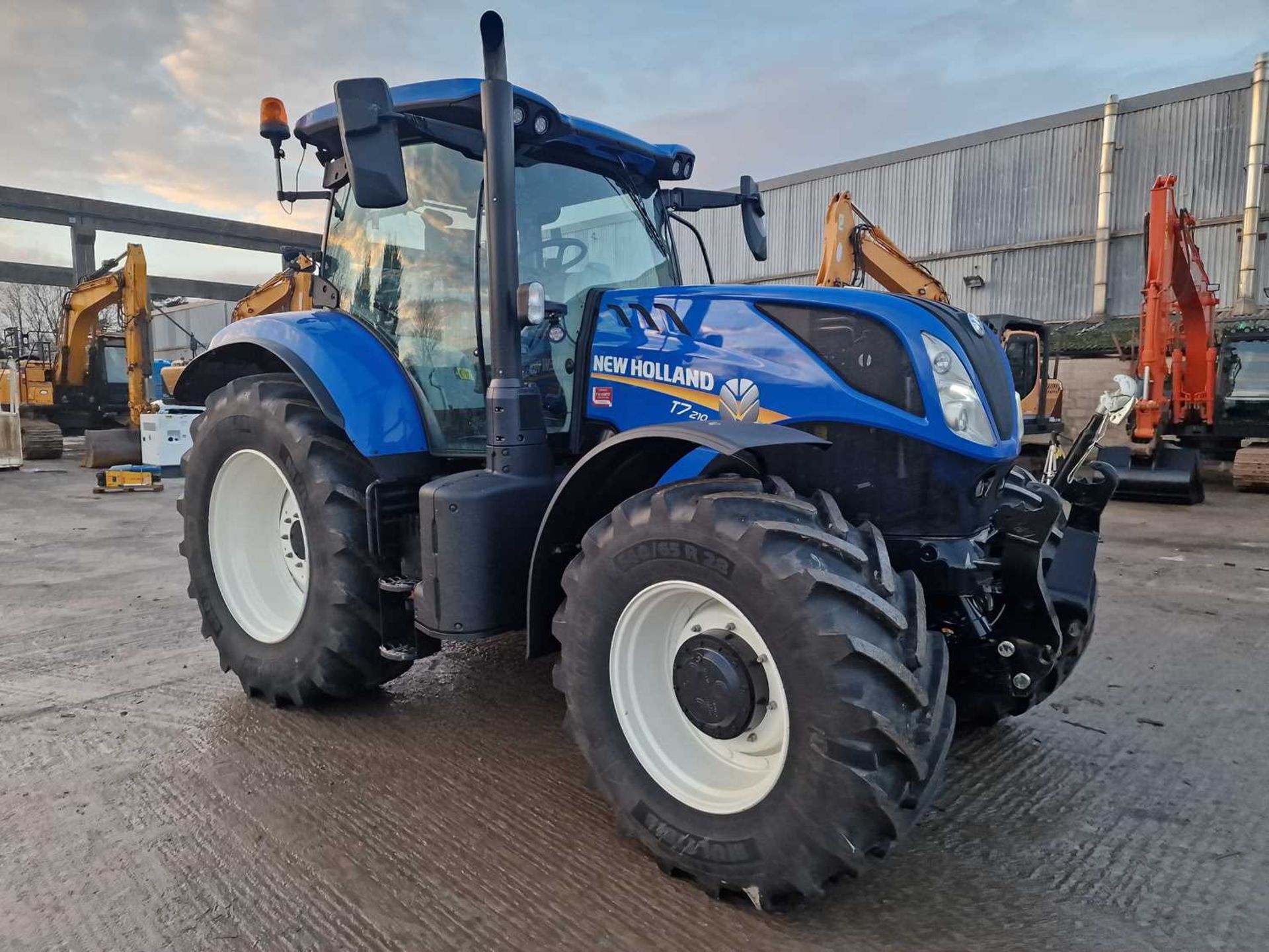 2020 New Holland T7.210 4WD Tractor, Front Linkage, Front Suspension, Cab Suspension, Air Brakes, 4  - Image 7 of 28