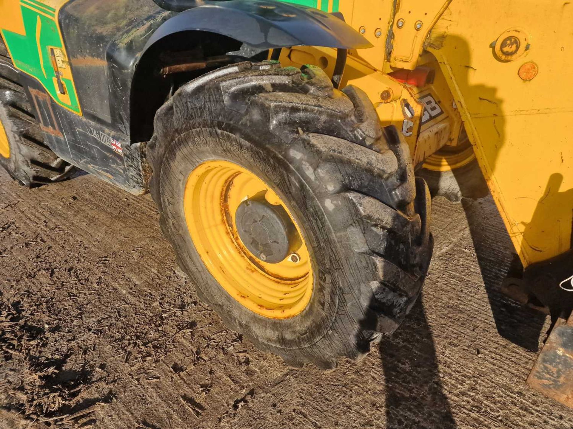 2016 JCB 535-95 Turbo Powershift Telehandler, Reverse Camera, WLI, Forks (EPA Compliant) - Image 33 of 72