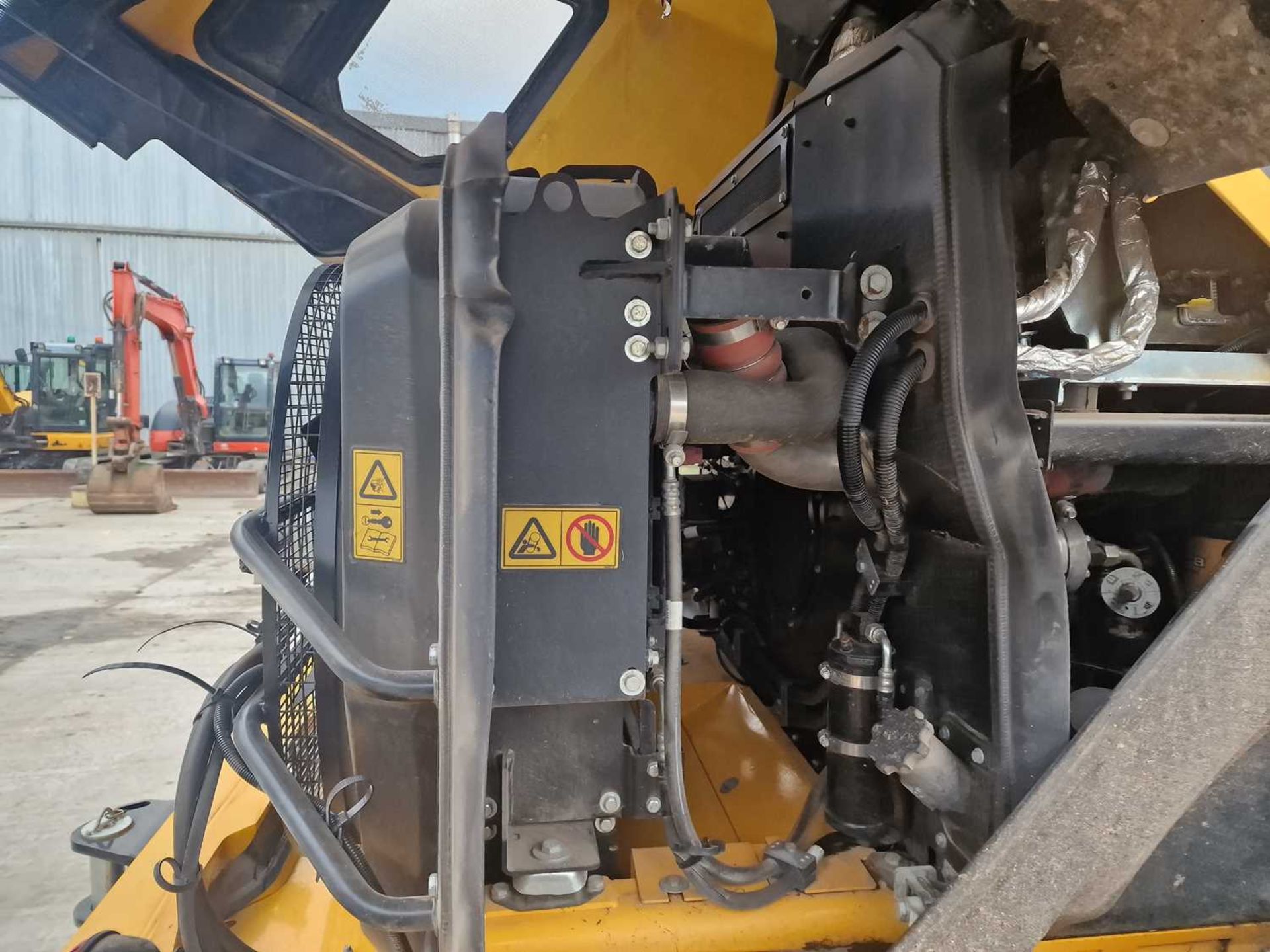 2022 JCB 419S Wheeled Loader, Hydraulic QH, Reverse Camera, A/C, Fridge - Image 13 of 26