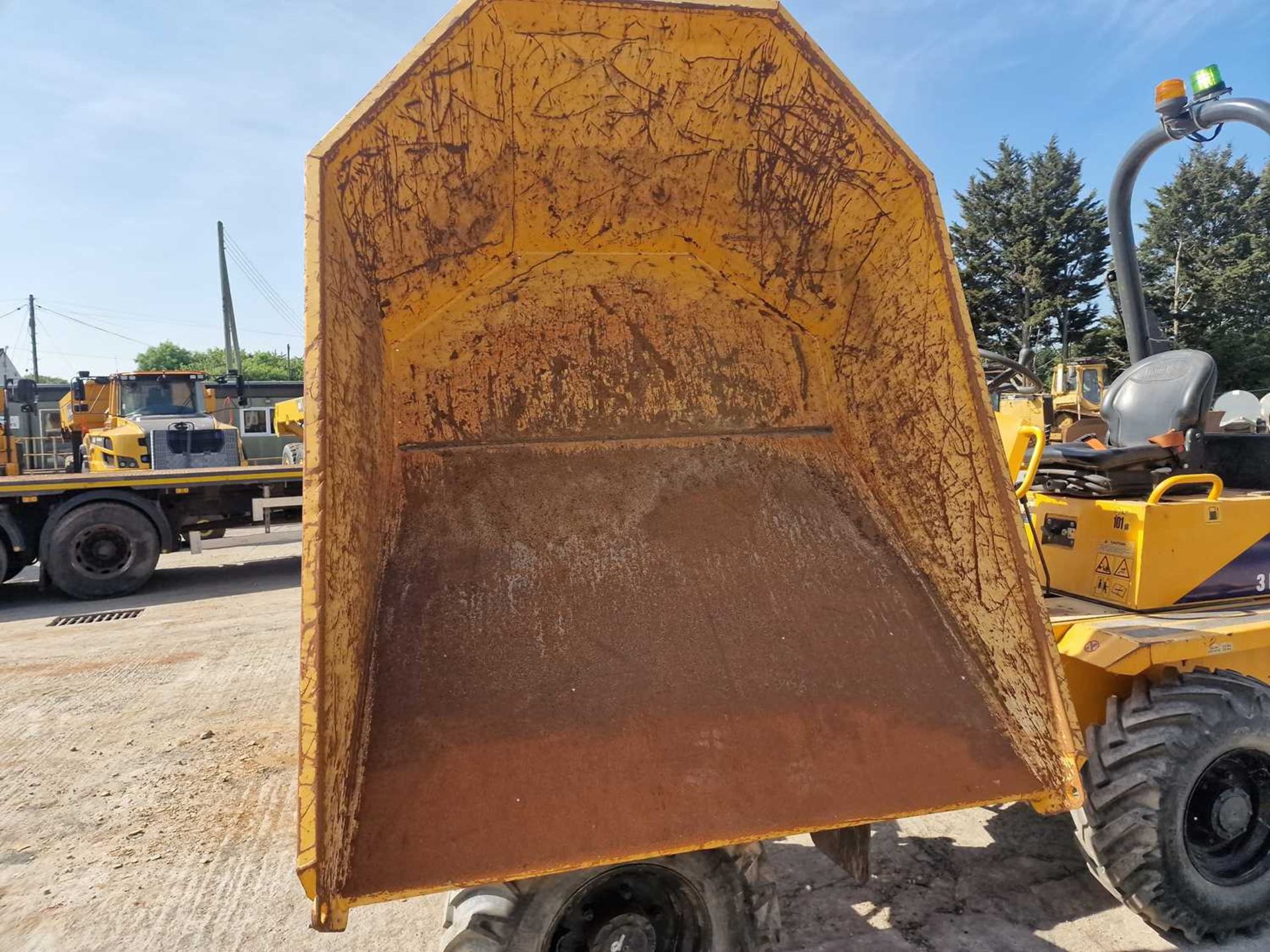 2019 Thwaites 3 Ton Swivel Skip Dumper, Roll Bar - Image 32 of 48