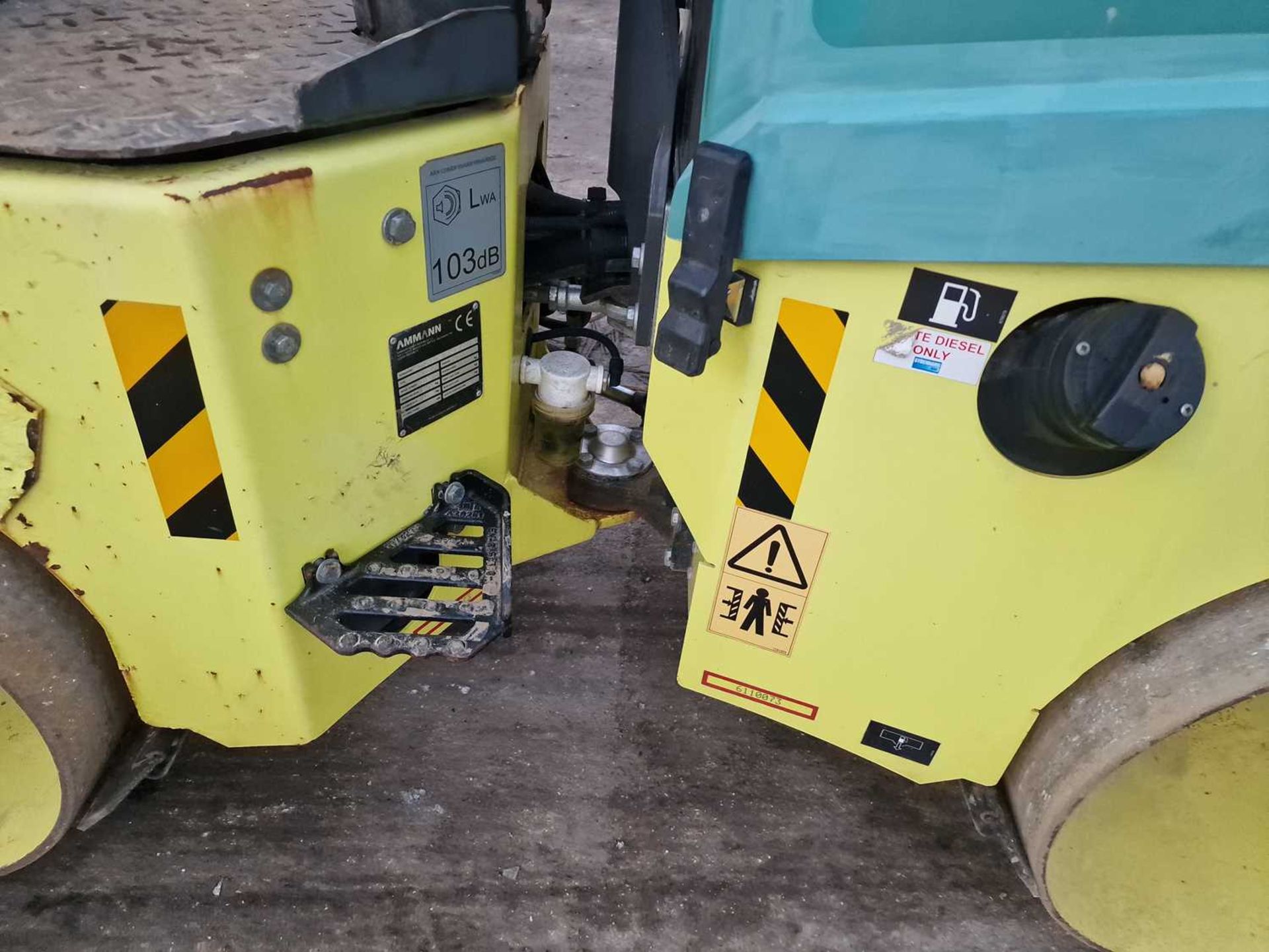 2015 Ammann ARX12 Double Drum Vibrating Roller, Roll Bar - Image 10 of 17