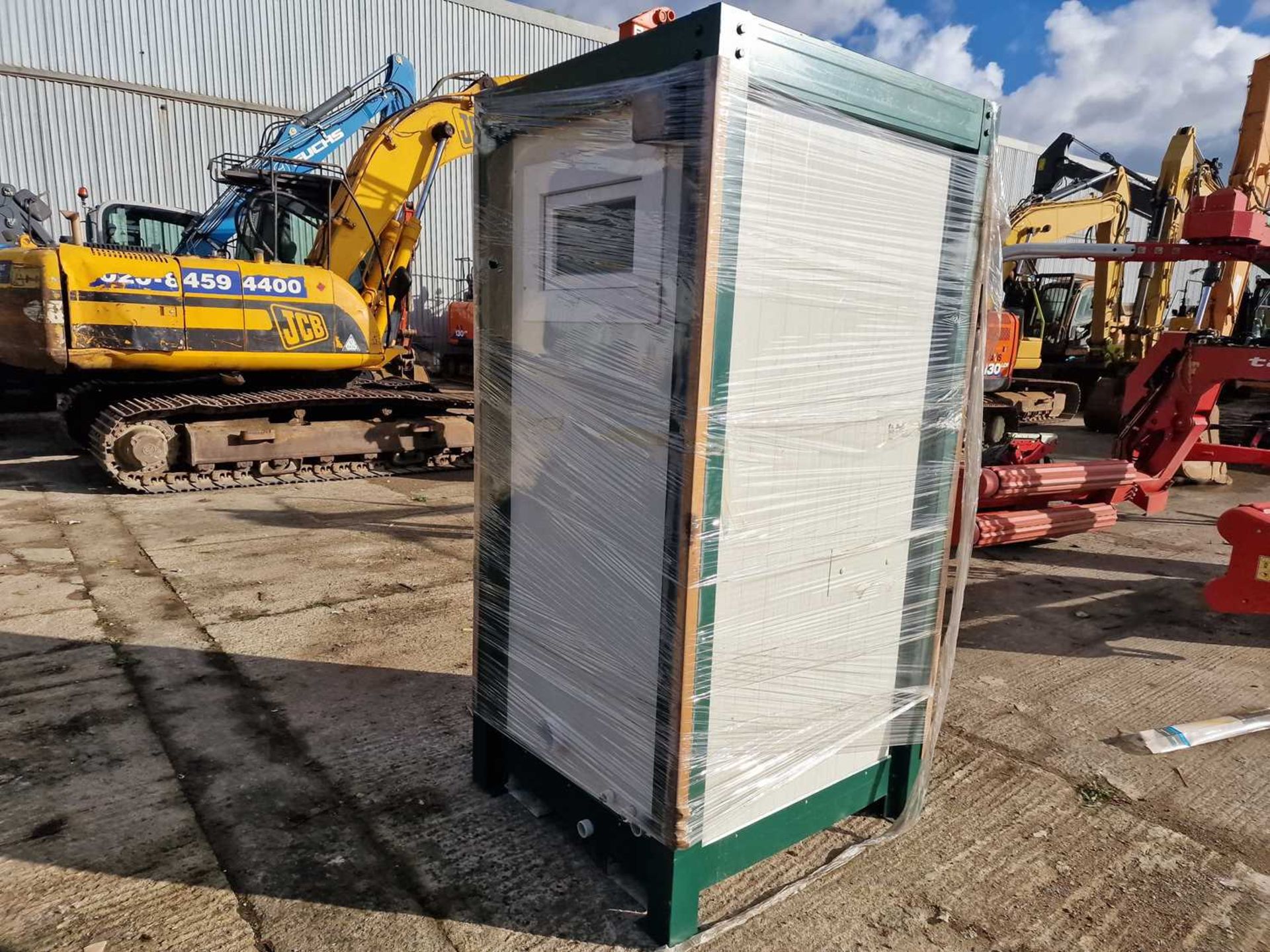 Unused Single Toilet Block, with Sink, 240Volt - Image 3 of 6