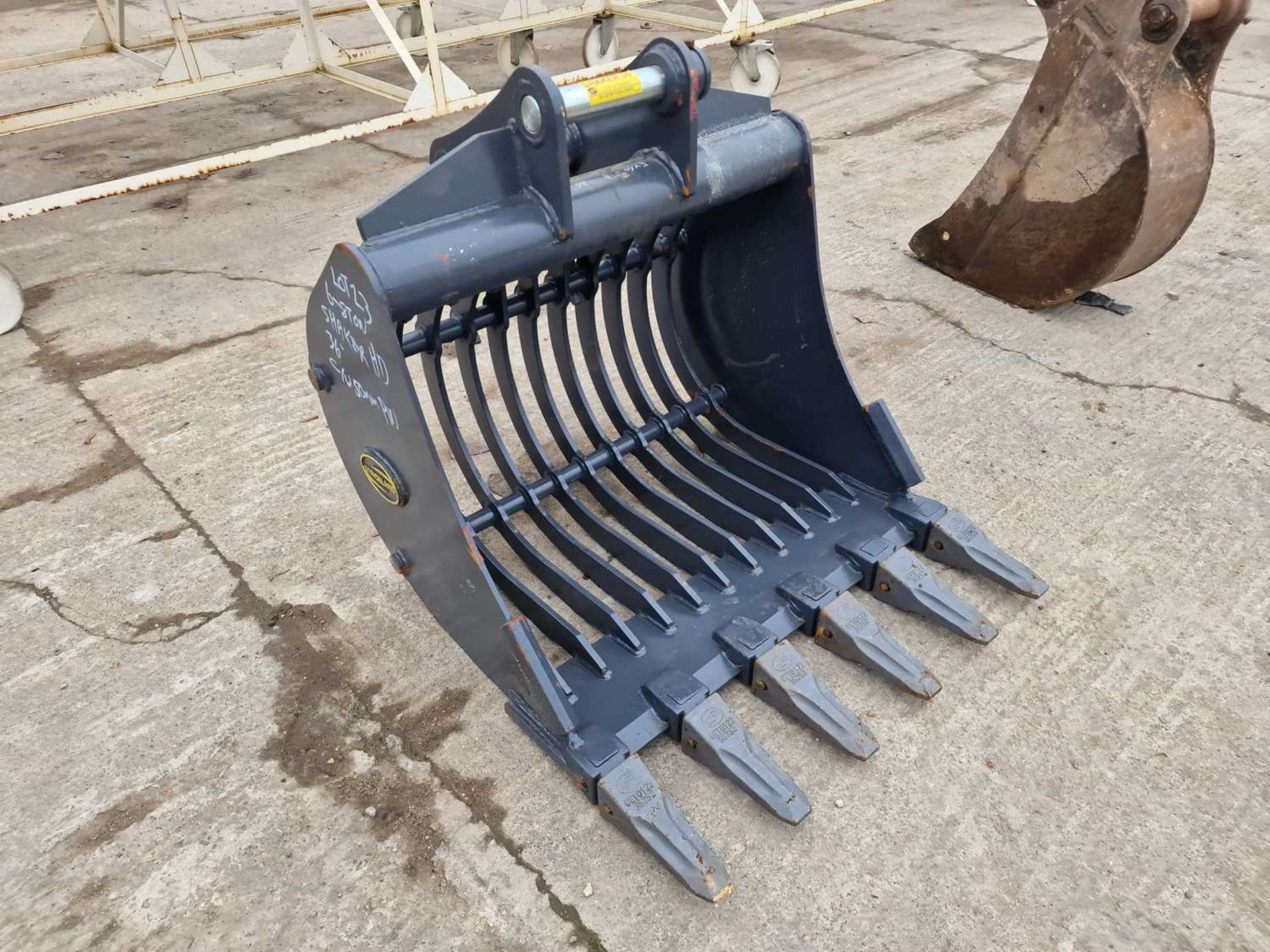 Unused Strickland 36" Skeleton Bucket 50mm Pin to suit 6-8 Ton Excavator (Pin Centre 36cm, Dipper Wi - Image 4 of 7