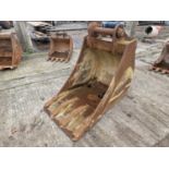 Miller 30" Digging Bucket 90mm Pin to suit 30 Ton Excavator (Pin Centre 49cm, Dipper Width 38cm)