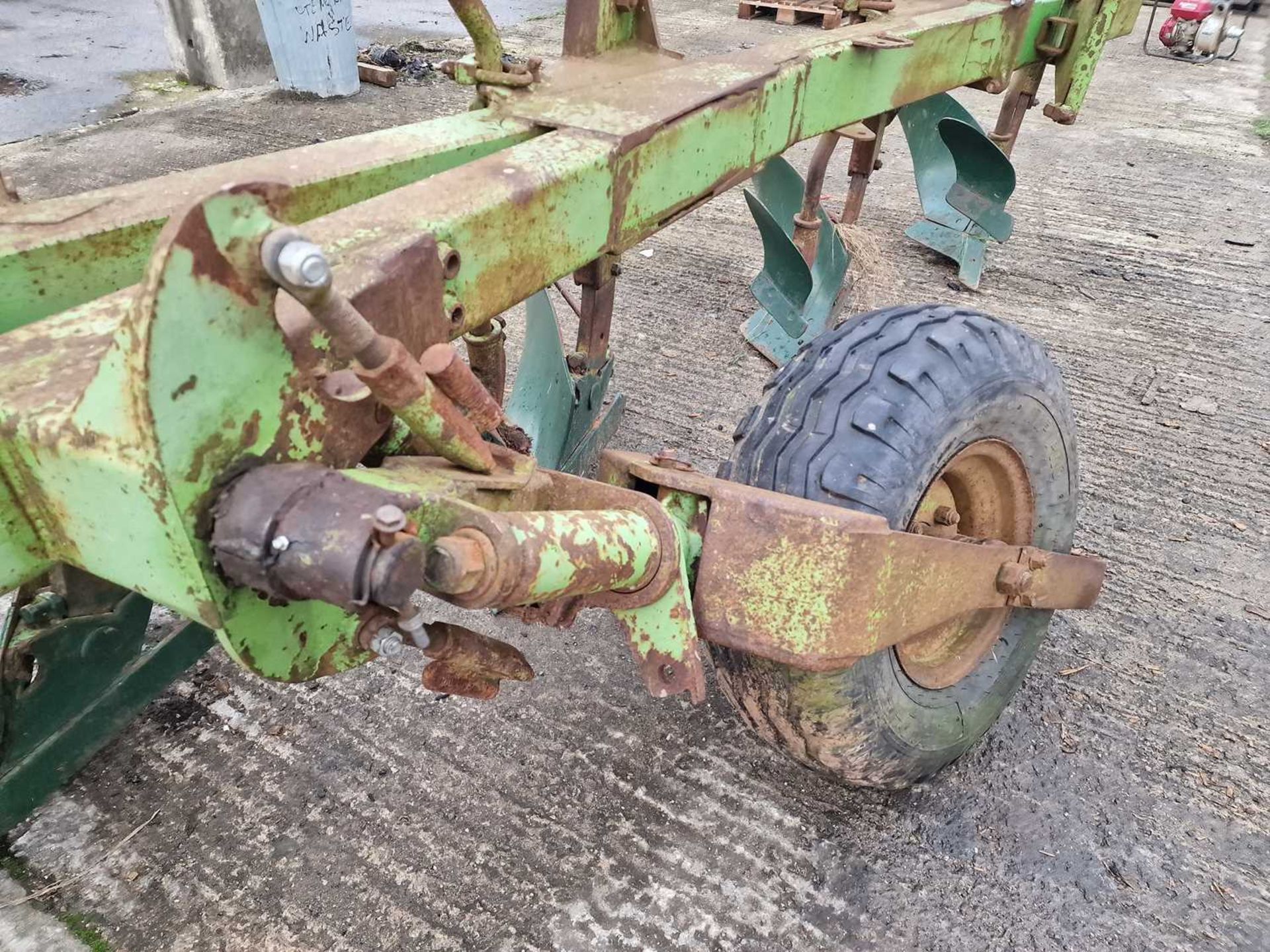 Dowdeswell DP7E1 6 Furrow Reversible Plough to suit 3 Point Linkage - Image 8 of 10